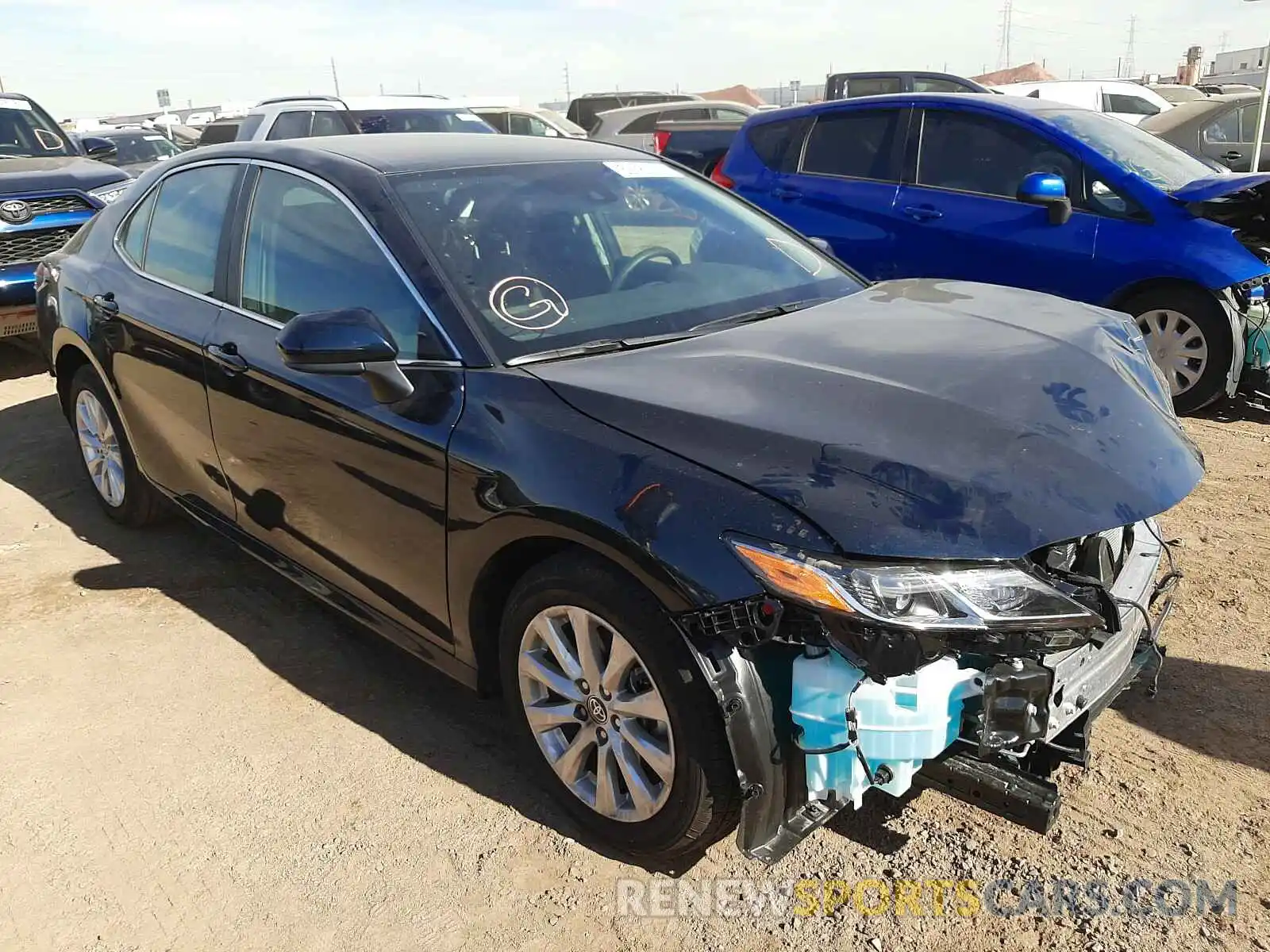 1 Photograph of a damaged car 4T1C11AK6LU392944 TOYOTA CAMRY 2020