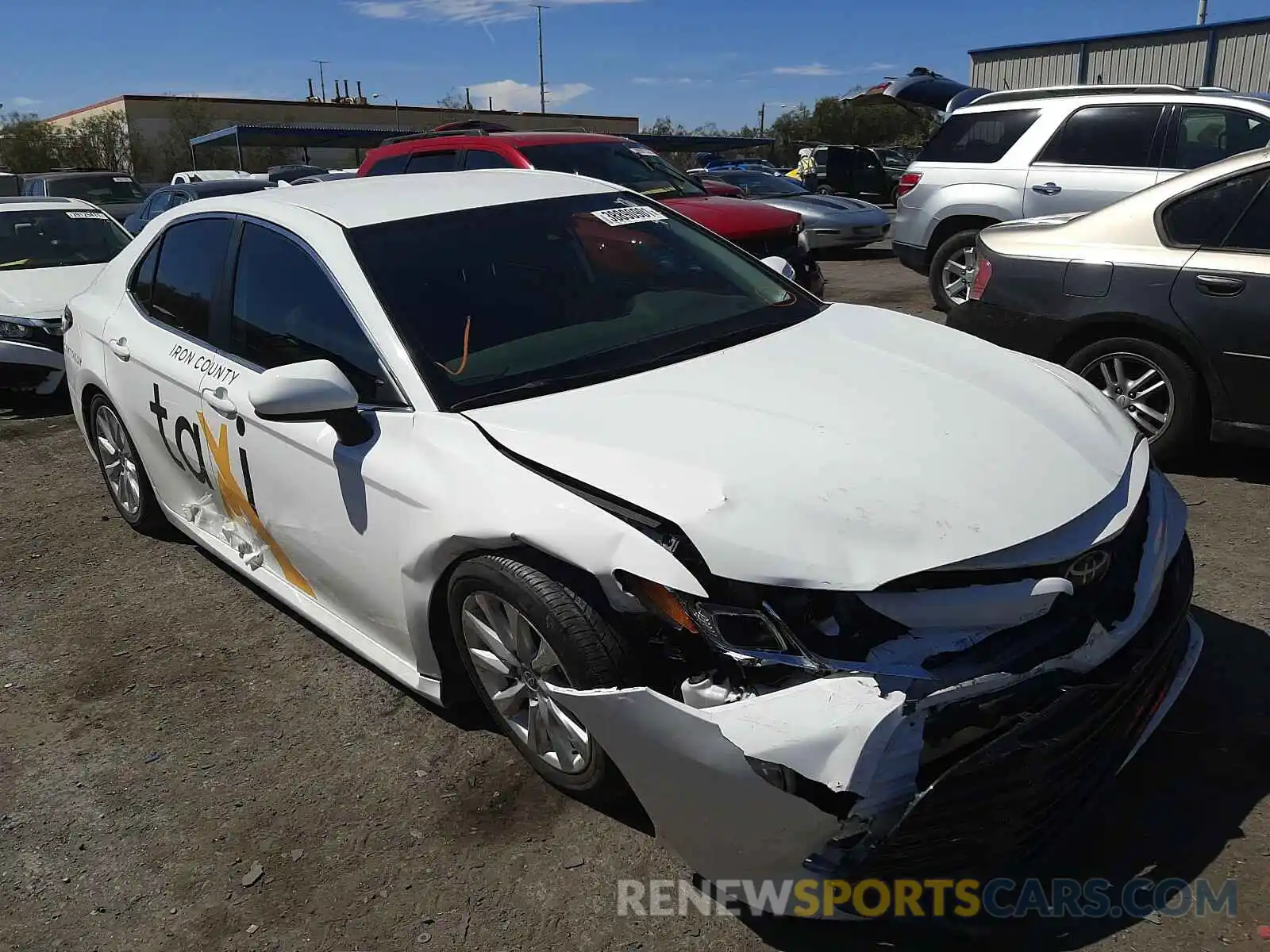 1 Photograph of a damaged car 4T1C11AK6LU397559 TOYOTA CAMRY 2020