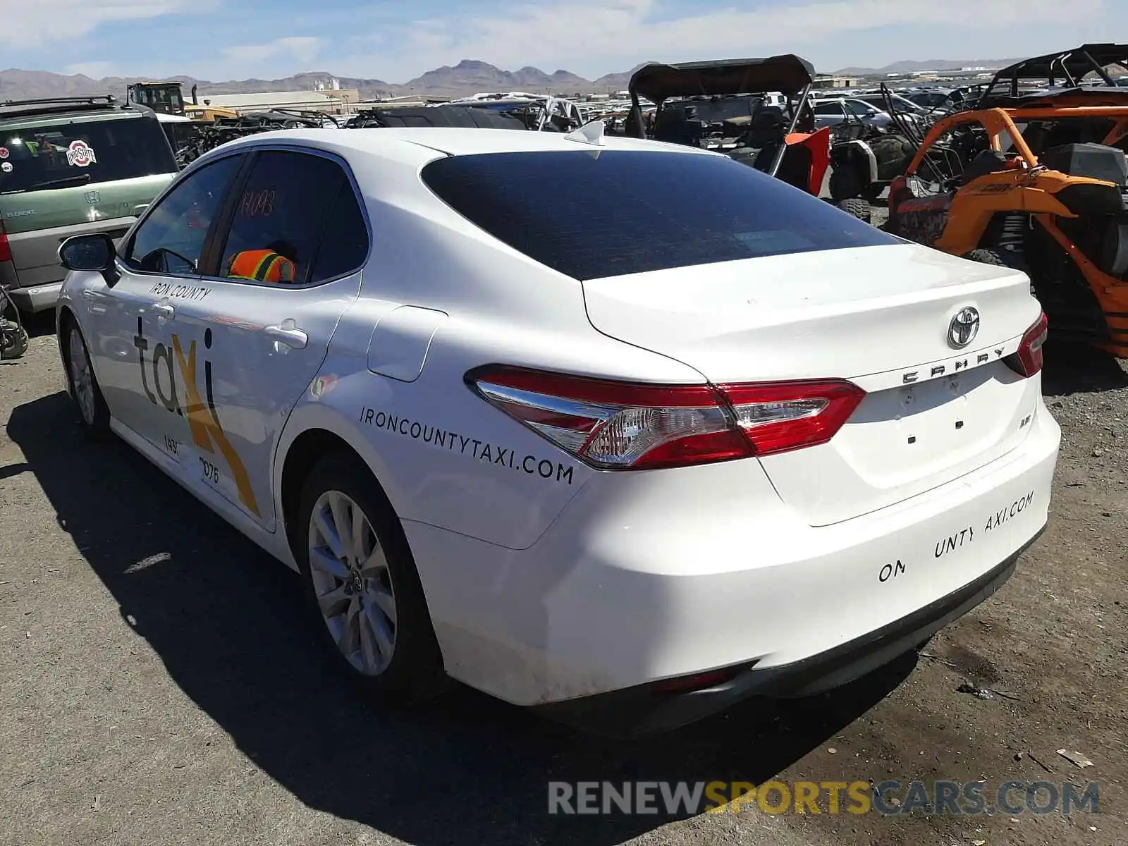 3 Photograph of a damaged car 4T1C11AK6LU397559 TOYOTA CAMRY 2020