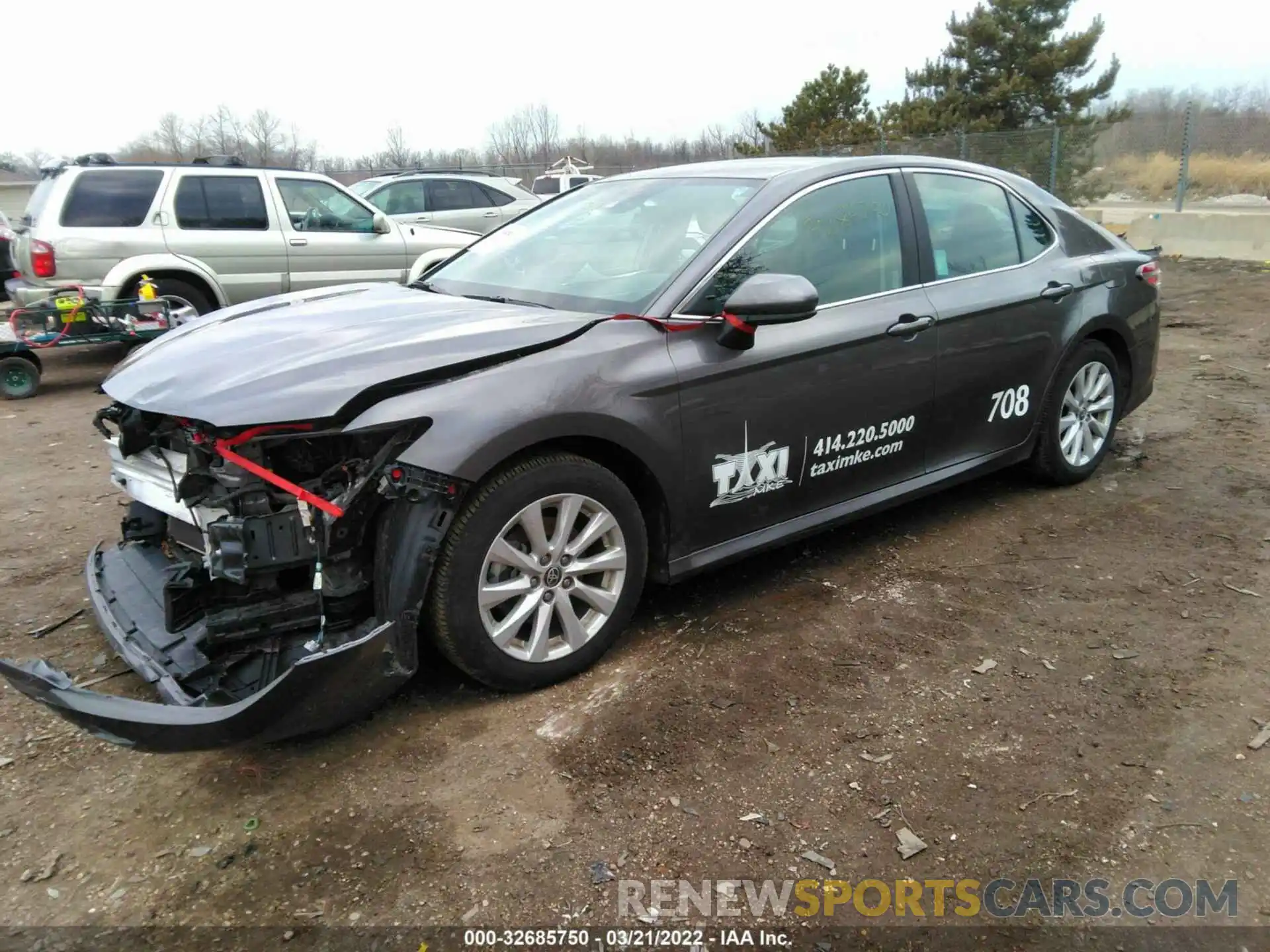 2 Photograph of a damaged car 4T1C11AK6LU500608 TOYOTA CAMRY 2020