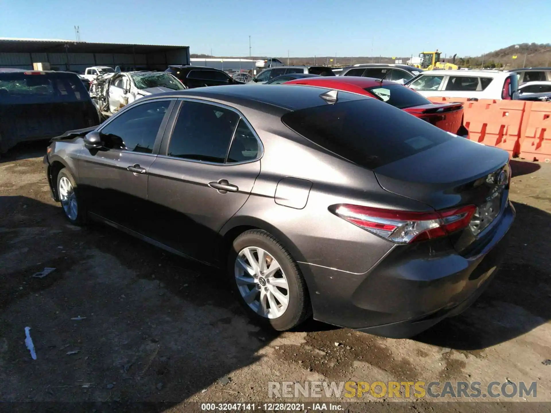 3 Photograph of a damaged car 4T1C11AK6LU863474 TOYOTA CAMRY 2020