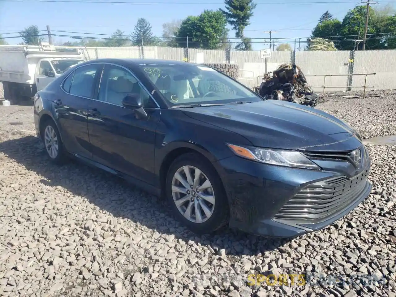 1 Photograph of a damaged car 4T1C11AK6LU867802 TOYOTA CAMRY 2020