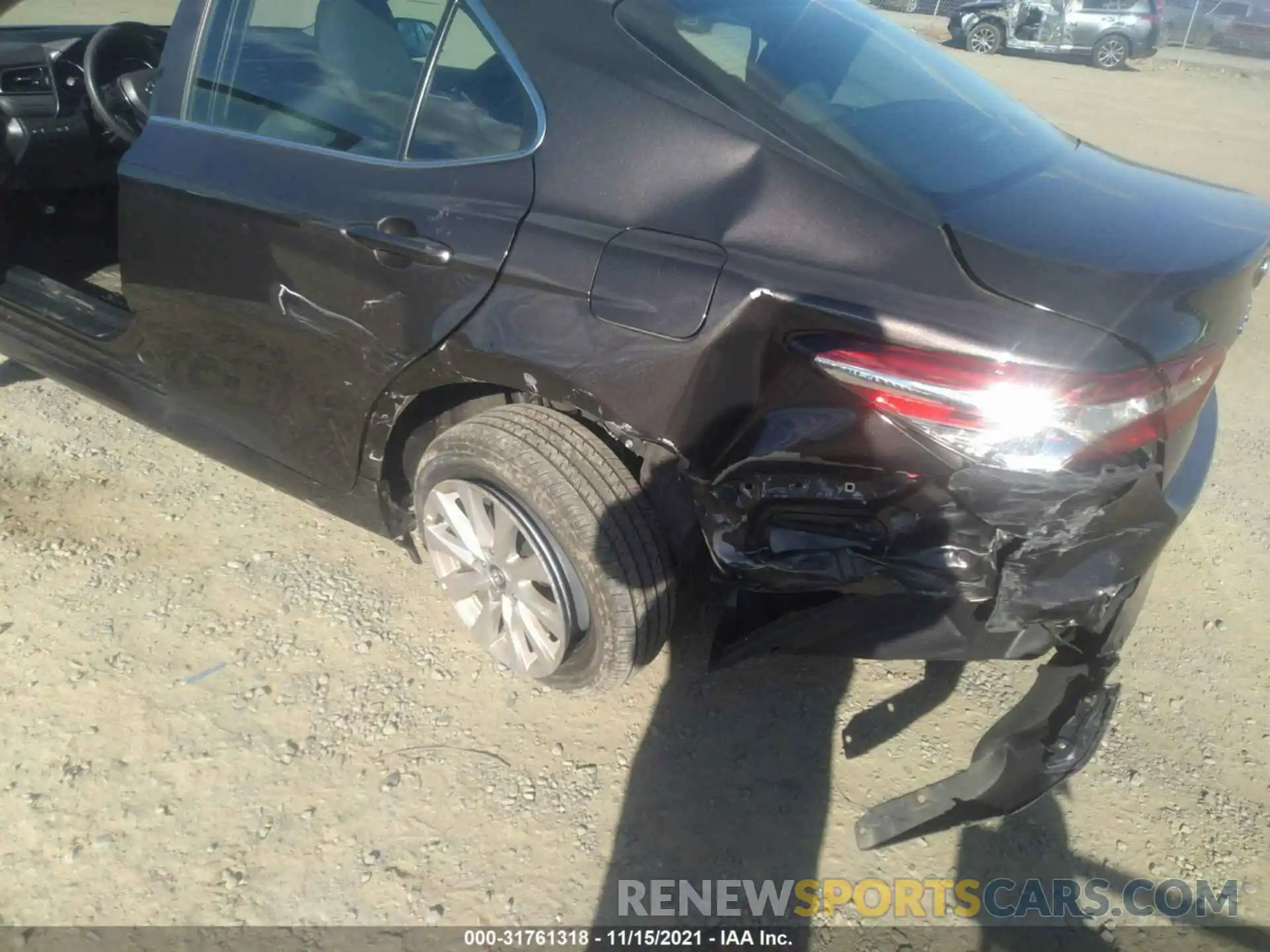 6 Photograph of a damaged car 4T1C11AK6LU875205 TOYOTA CAMRY 2020