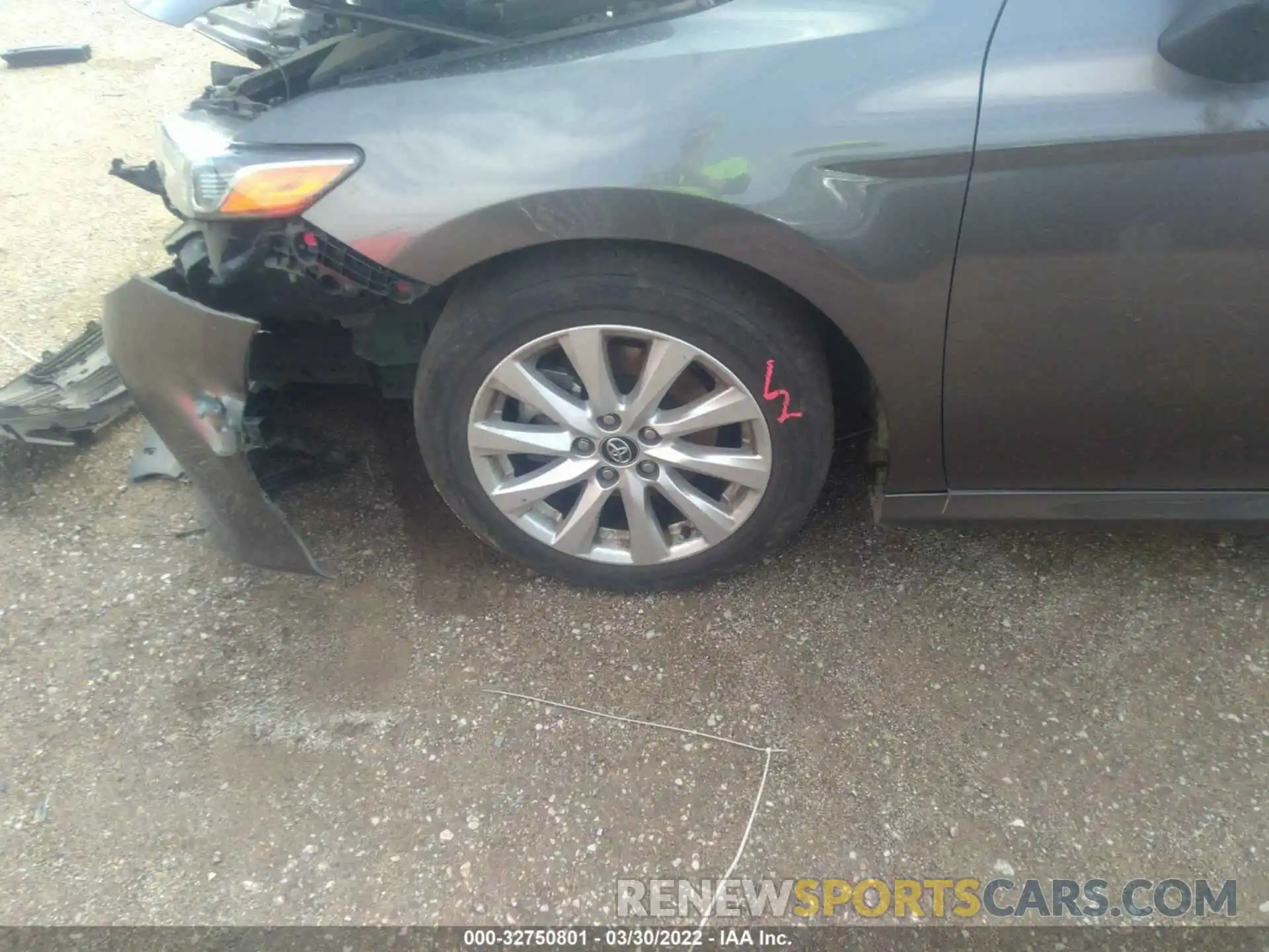 12 Photograph of a damaged car 4T1C11AK6LU883756 TOYOTA CAMRY 2020