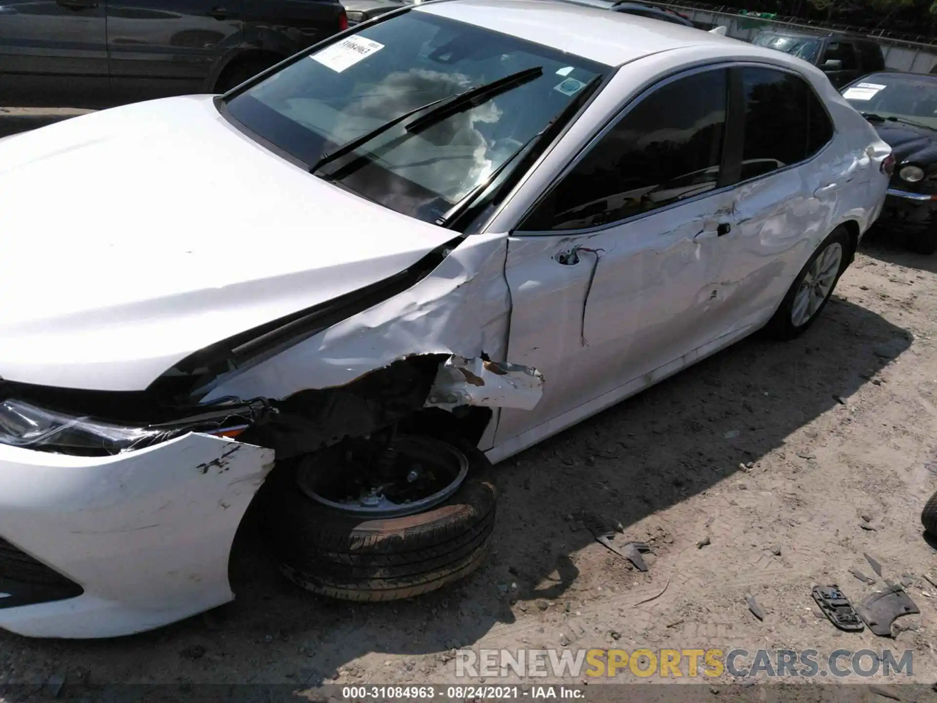 6 Photograph of a damaged car 4T1C11AK6LU884275 TOYOTA CAMRY 2020