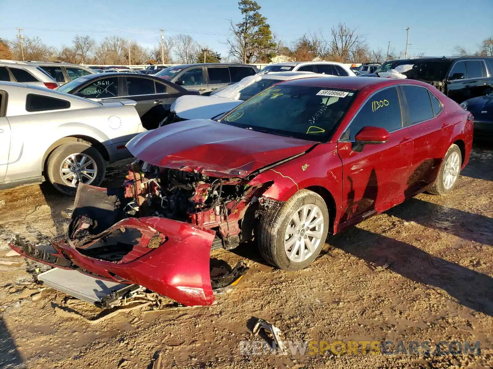 2 Photograph of a damaged car 4T1C11AK6LU885247 TOYOTA CAMRY 2020