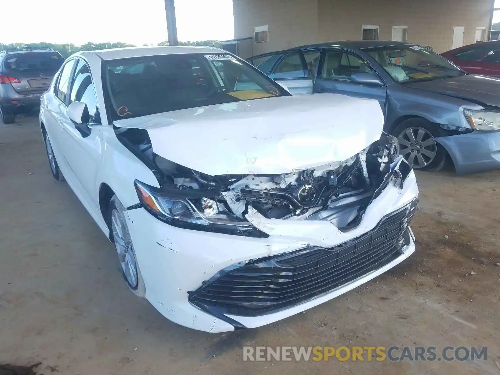 1 Photograph of a damaged car 4T1C11AK6LU887399 TOYOTA CAMRY 2020