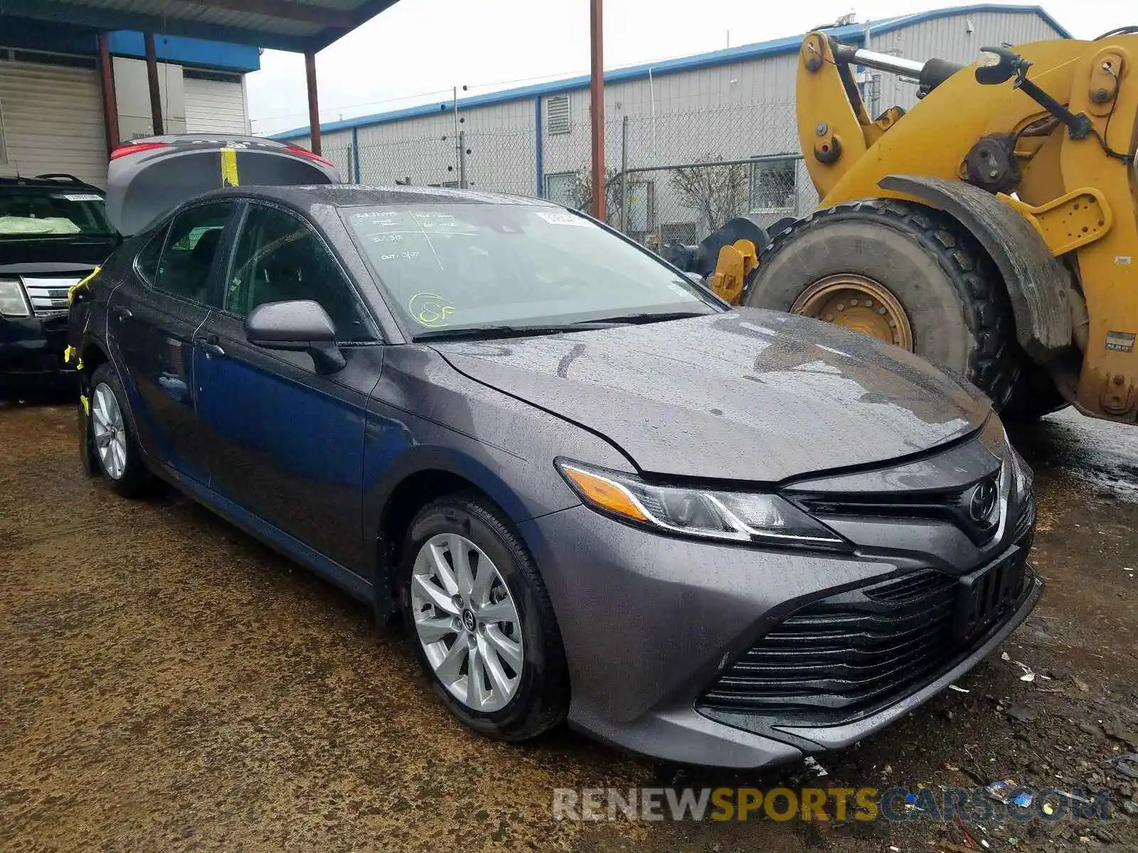 1 Photograph of a damaged car 4T1C11AK6LU889766 TOYOTA CAMRY 2020