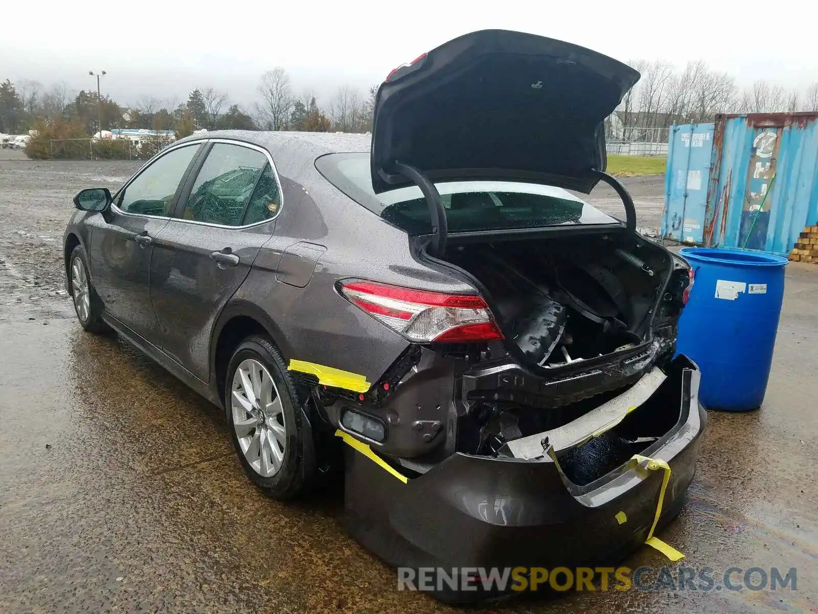 3 Photograph of a damaged car 4T1C11AK6LU889766 TOYOTA CAMRY 2020