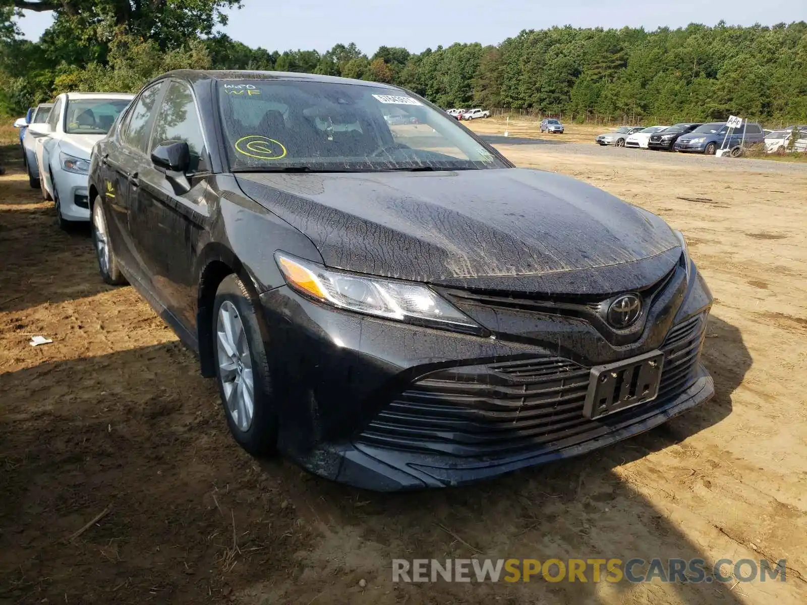 1 Photograph of a damaged car 4T1C11AK6LU889900 TOYOTA CAMRY 2020