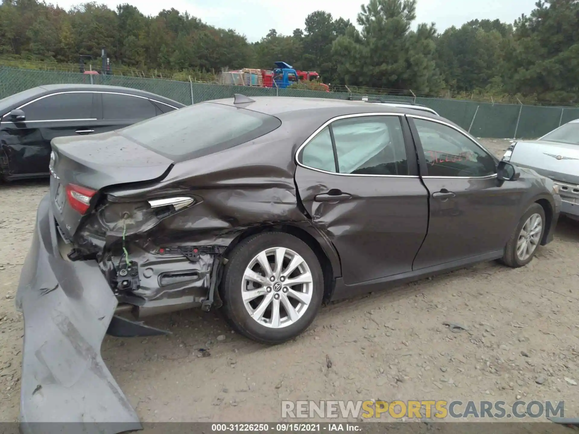 4 Photograph of a damaged car 4T1C11AK6LU889914 TOYOTA CAMRY 2020