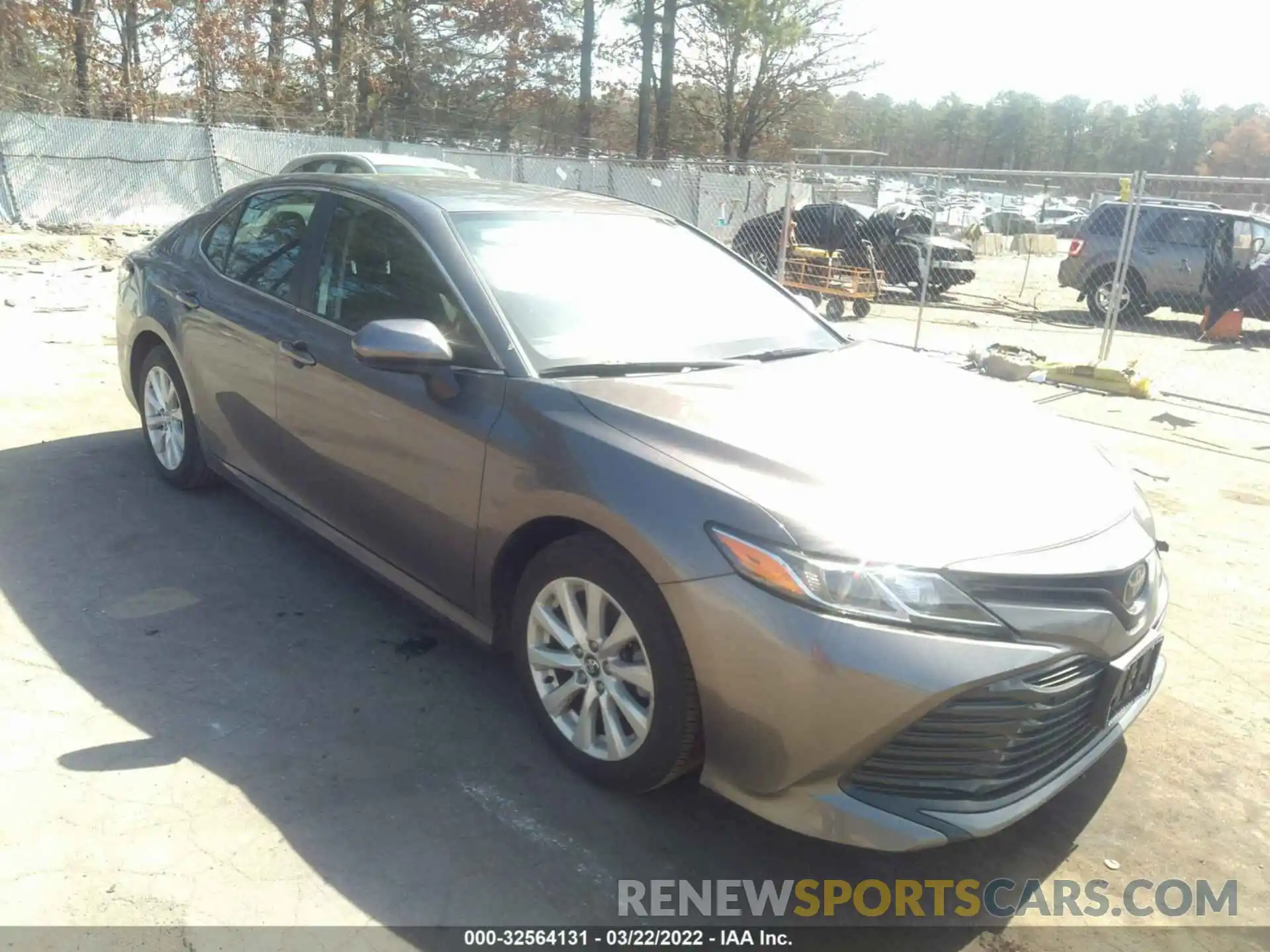 1 Photograph of a damaged car 4T1C11AK6LU900586 TOYOTA CAMRY 2020