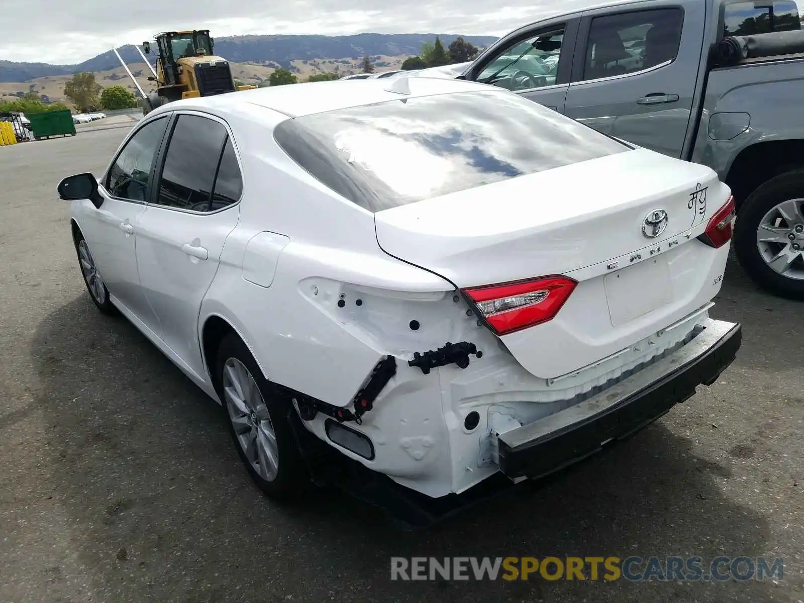 3 Photograph of a damaged car 4T1C11AK6LU906484 TOYOTA CAMRY 2020