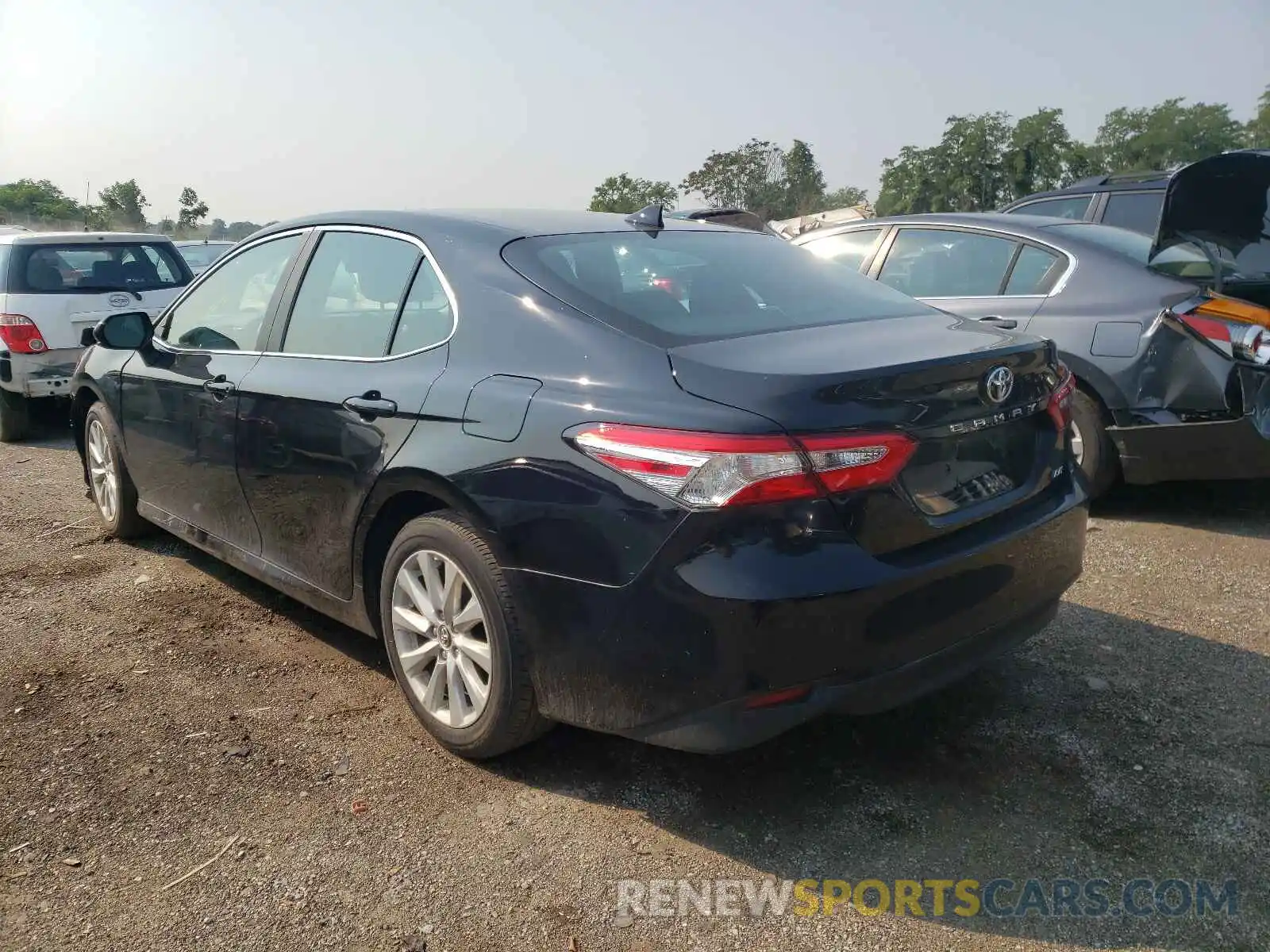 3 Photograph of a damaged car 4T1C11AK6LU914083 TOYOTA CAMRY 2020