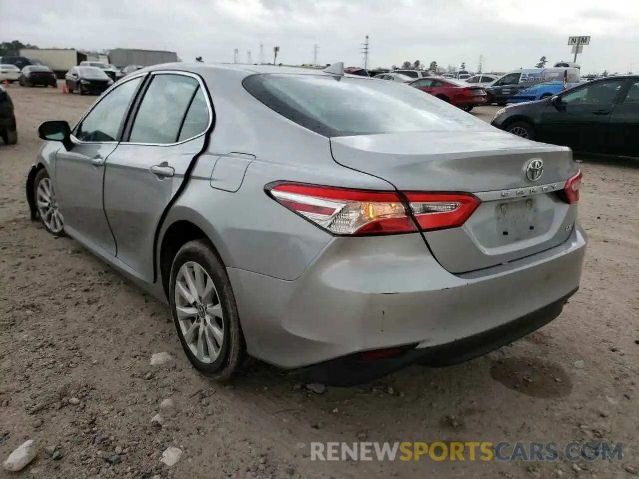 3 Photograph of a damaged car 4T1C11AK6LU917954 TOYOTA CAMRY 2020