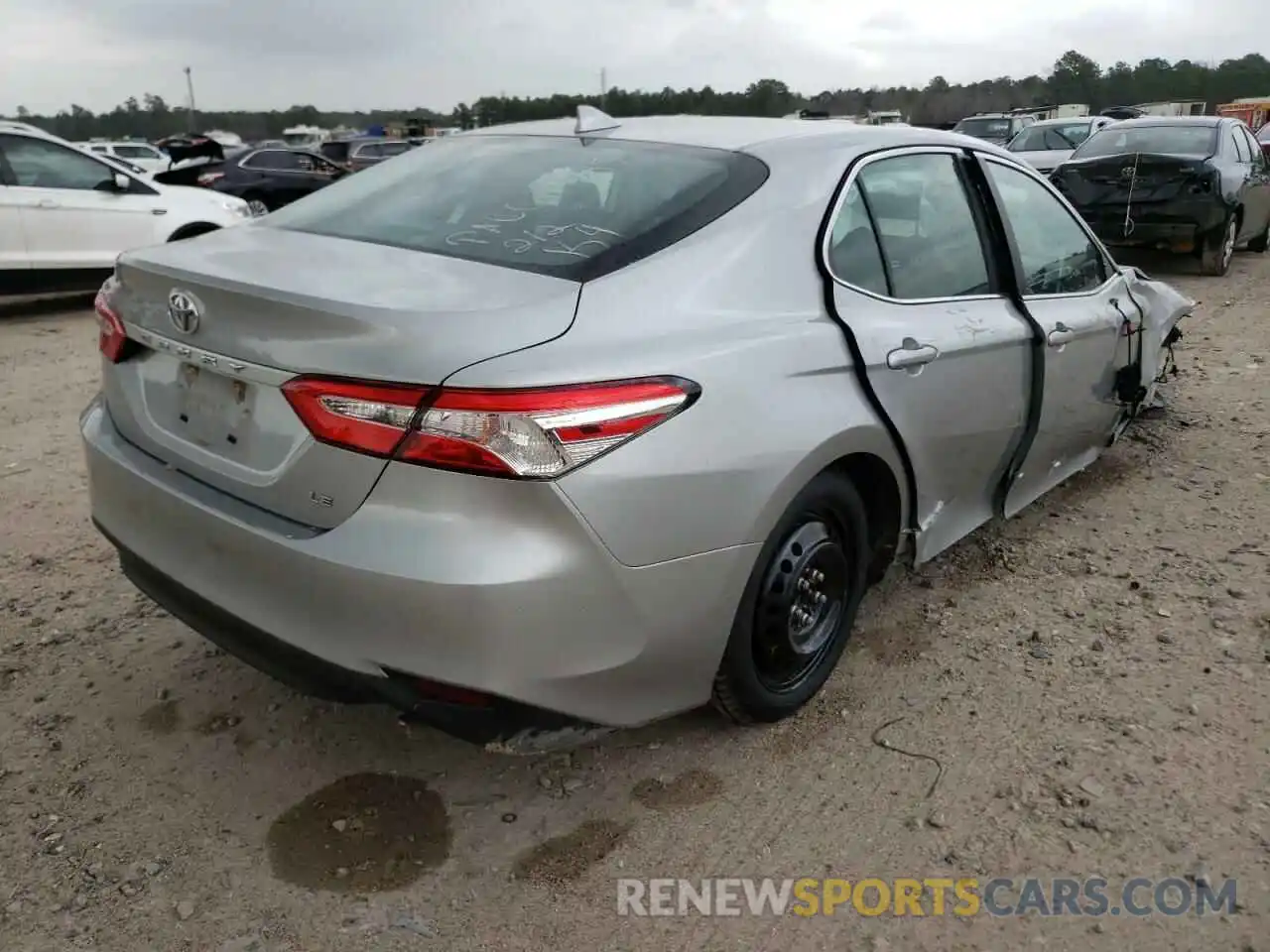 4 Photograph of a damaged car 4T1C11AK6LU917954 TOYOTA CAMRY 2020