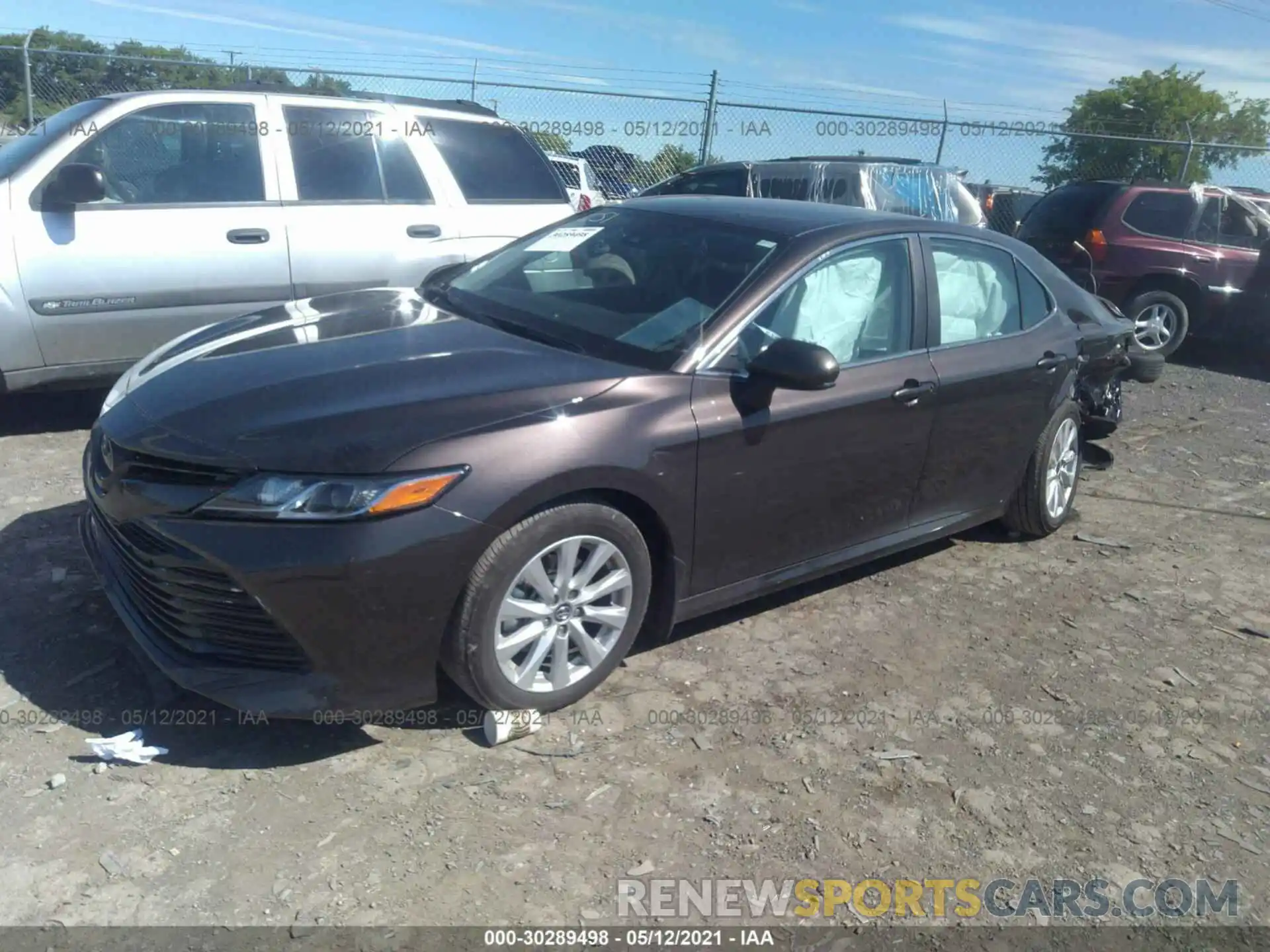 2 Photograph of a damaged car 4T1C11AK6LU925035 TOYOTA CAMRY 2020