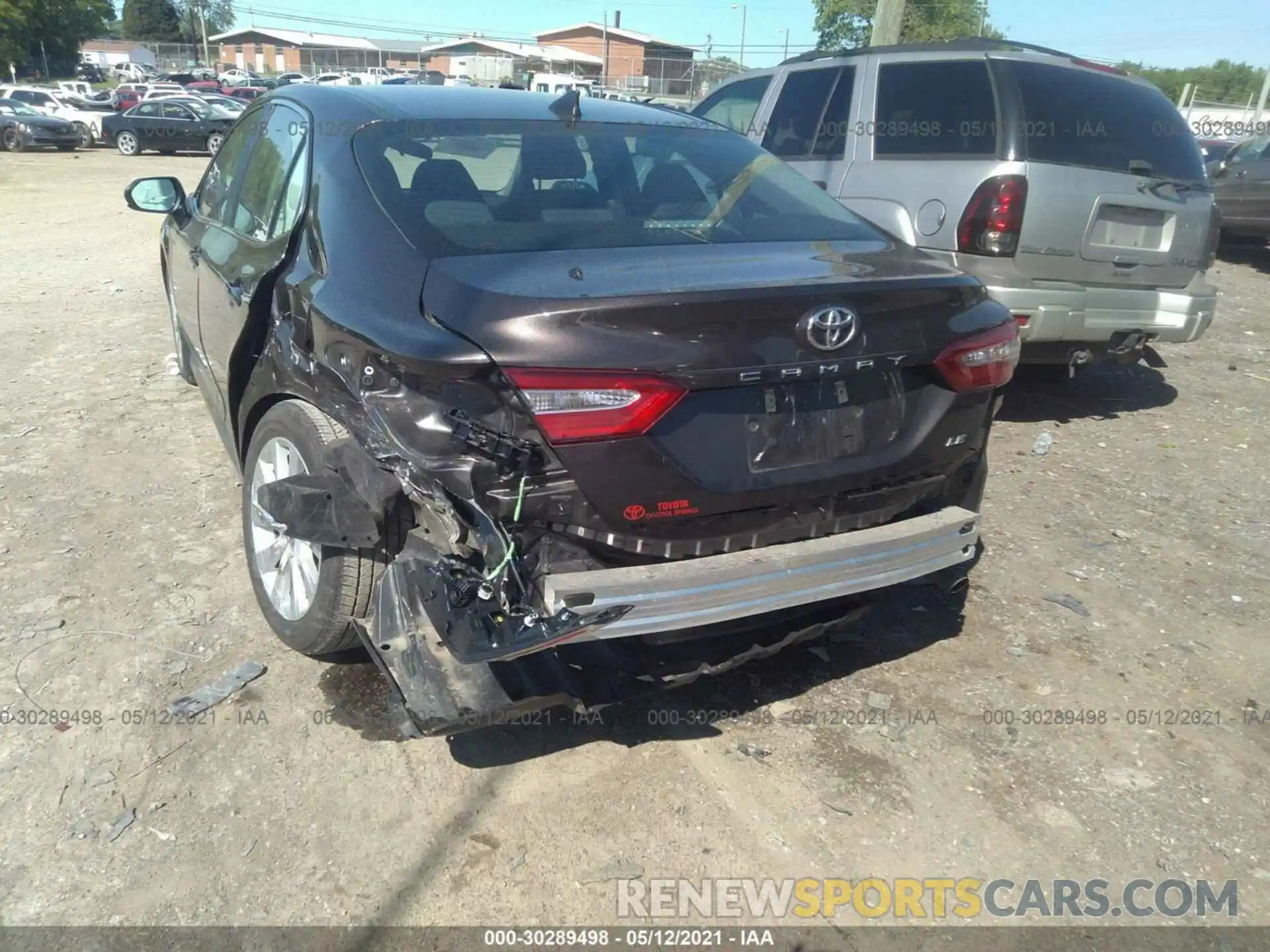 6 Photograph of a damaged car 4T1C11AK6LU925035 TOYOTA CAMRY 2020