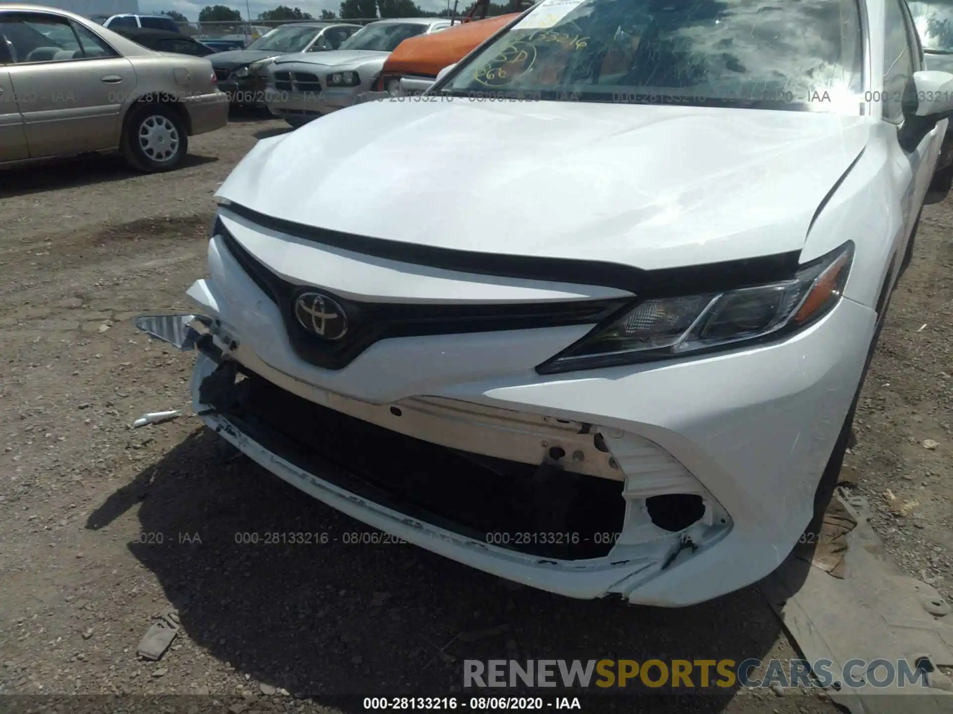 6 Photograph of a damaged car 4T1C11AK6LU930297 TOYOTA CAMRY 2020