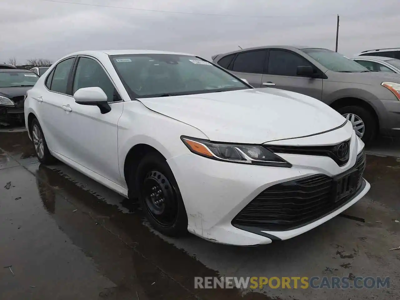 1 Photograph of a damaged car 4T1C11AK6LU930865 TOYOTA CAMRY 2020