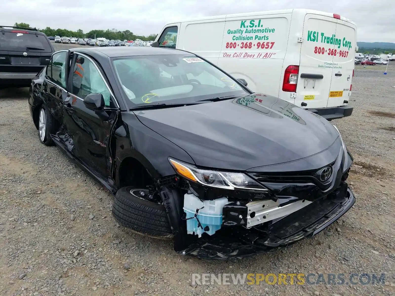 1 Photograph of a damaged car 4T1C11AK6LU936665 TOYOTA CAMRY 2020