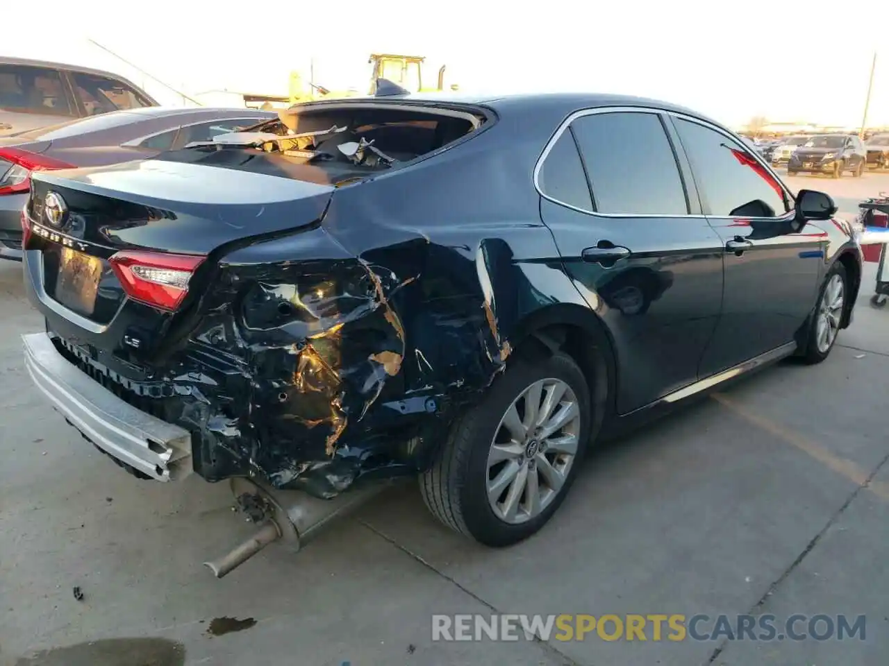 3 Photograph of a damaged car 4T1C11AK6LU939968 TOYOTA CAMRY 2020