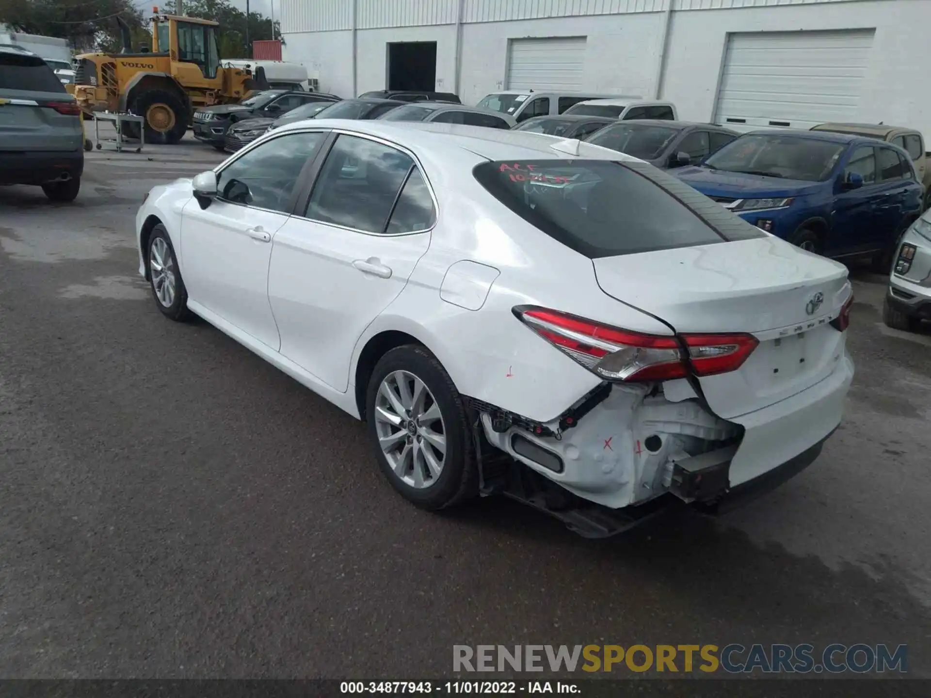 3 Photograph of a damaged car 4T1C11AK6LU941784 TOYOTA CAMRY 2020