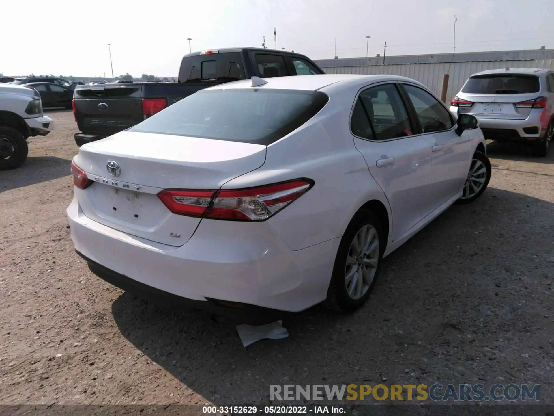 4 Photograph of a damaged car 4T1C11AK6LU943972 TOYOTA CAMRY 2020