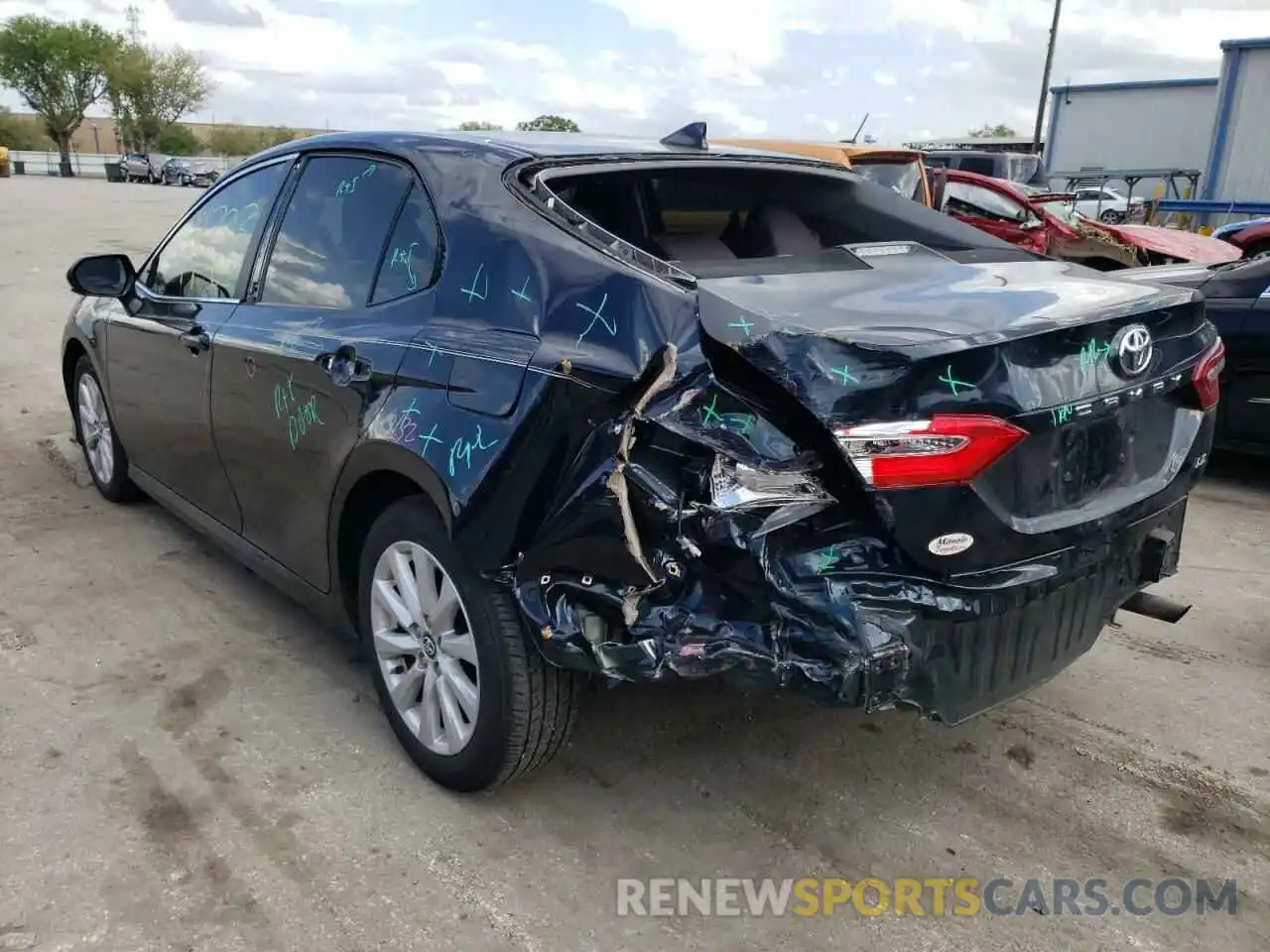 3 Photograph of a damaged car 4T1C11AK6LU945222 TOYOTA CAMRY 2020