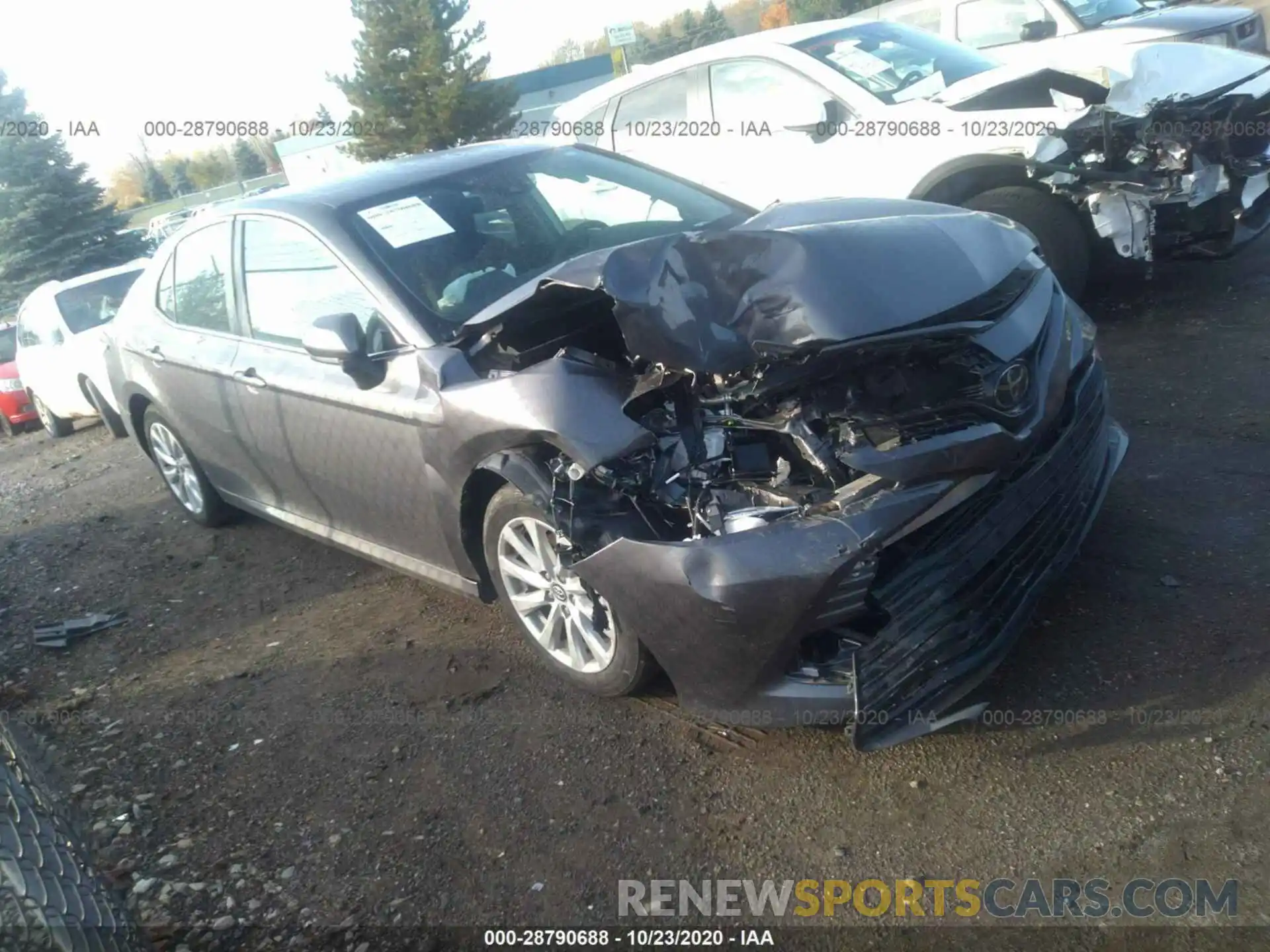 1 Photograph of a damaged car 4T1C11AK6LU945527 TOYOTA CAMRY 2020