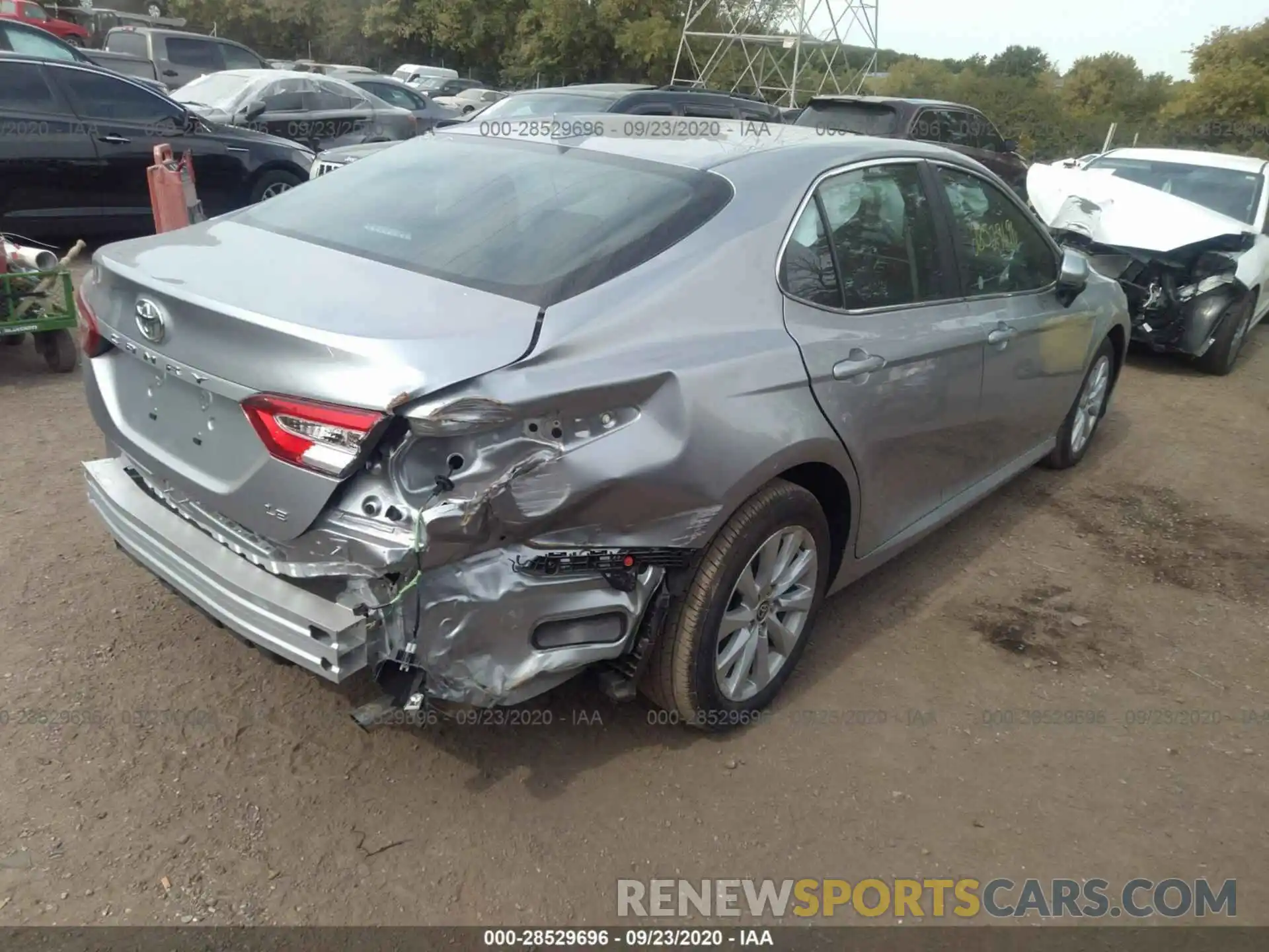 4 Photograph of a damaged car 4T1C11AK6LU947438 TOYOTA CAMRY 2020