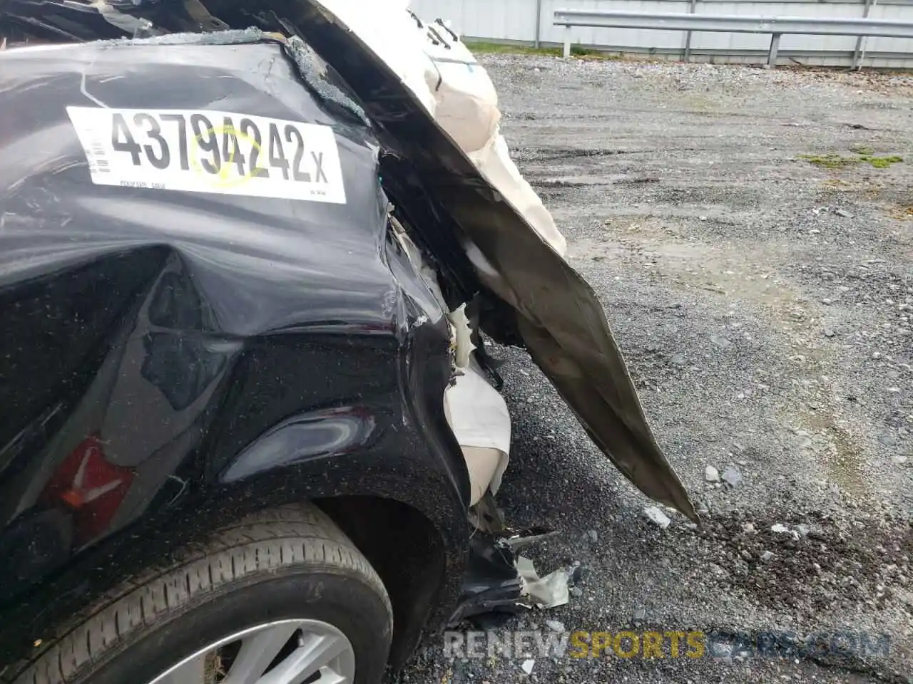 6 Photograph of a damaged car 4T1C11AK6LU947584 TOYOTA CAMRY 2020