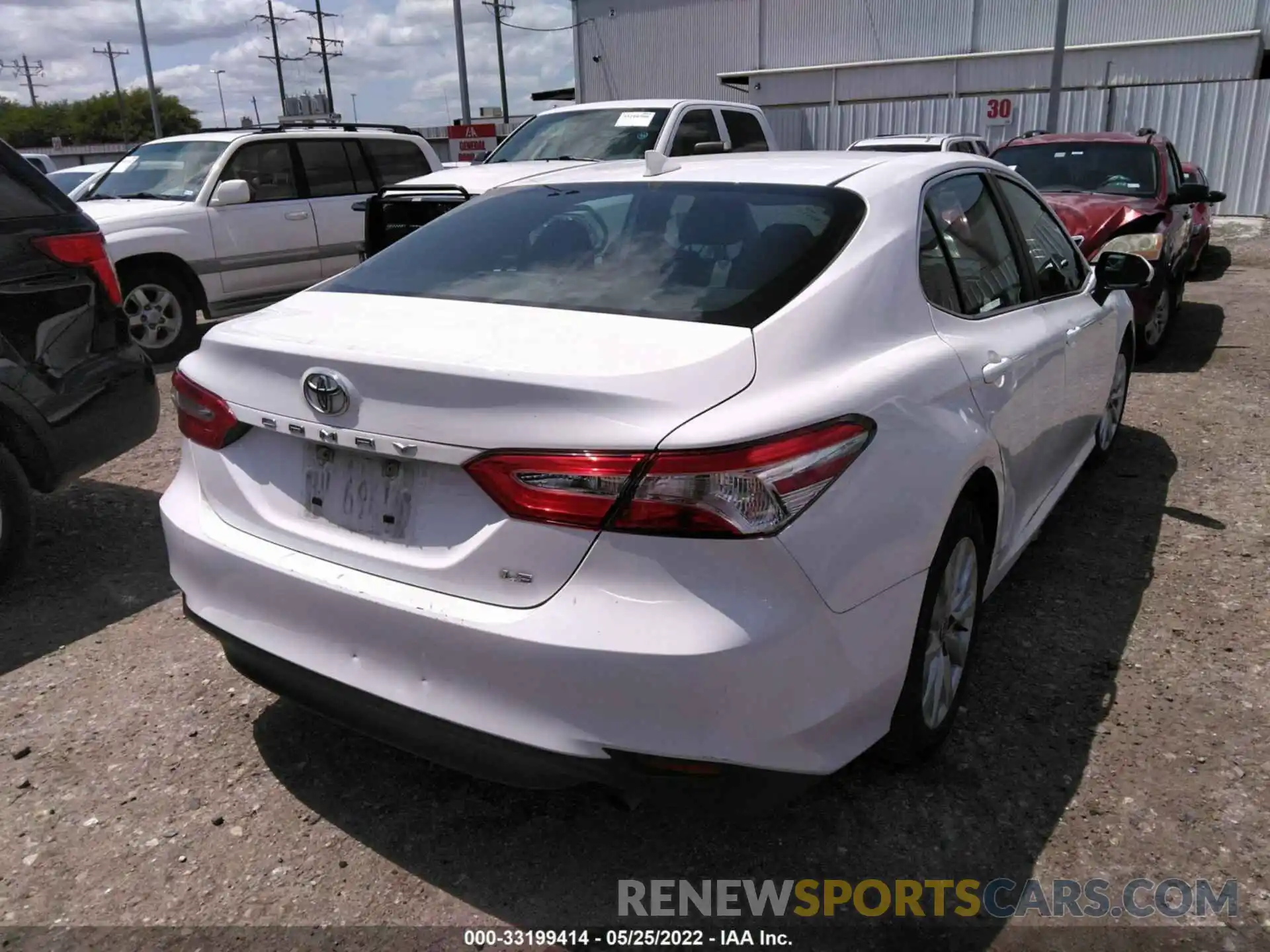 4 Photograph of a damaged car 4T1C11AK6LU948072 TOYOTA CAMRY 2020