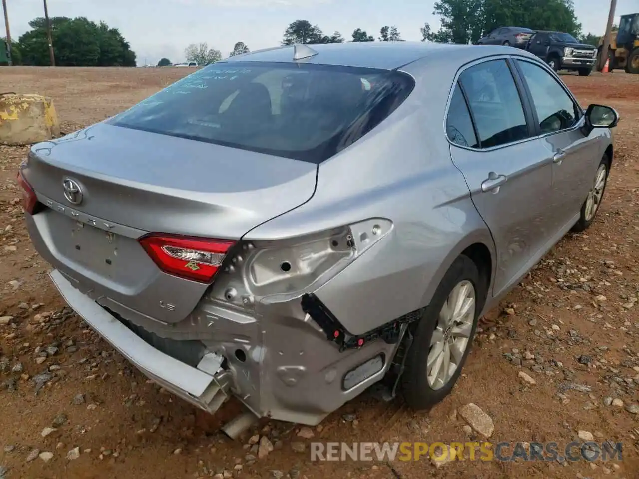 4 Photograph of a damaged car 4T1C11AK6LU949948 TOYOTA CAMRY 2020