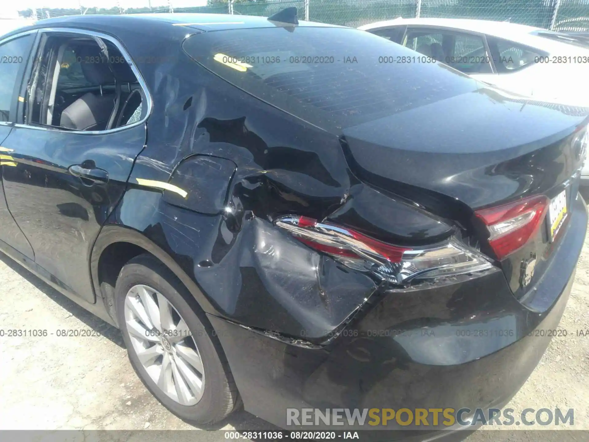 6 Photograph of a damaged car 4T1C11AK6LU952431 TOYOTA CAMRY 2020