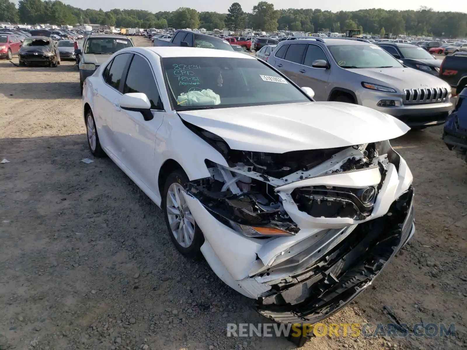 1 Photograph of a damaged car 4T1C11AK6LU953448 TOYOTA CAMRY 2020