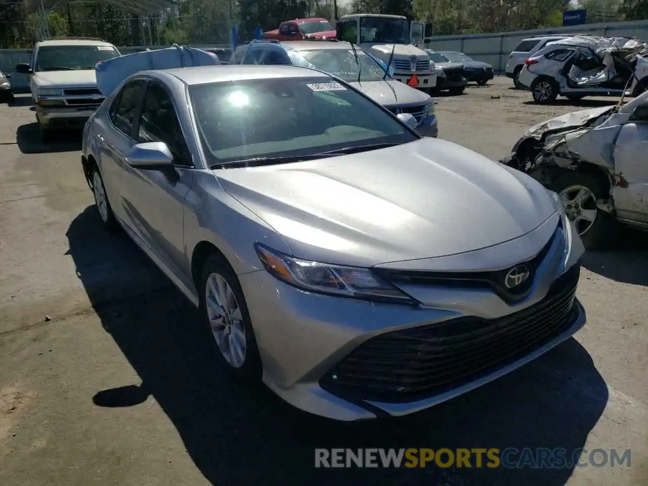 1 Photograph of a damaged car 4T1C11AK6LU955488 TOYOTA CAMRY 2020