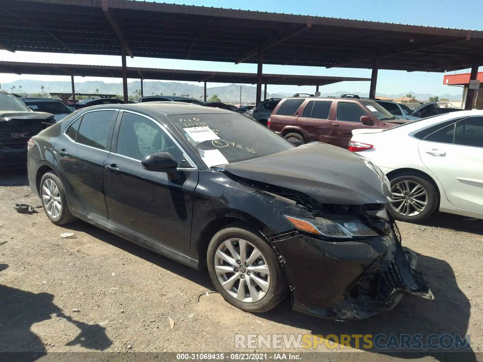 1 Photograph of a damaged car 4T1C11AK6LU956446 TOYOTA CAMRY 2020