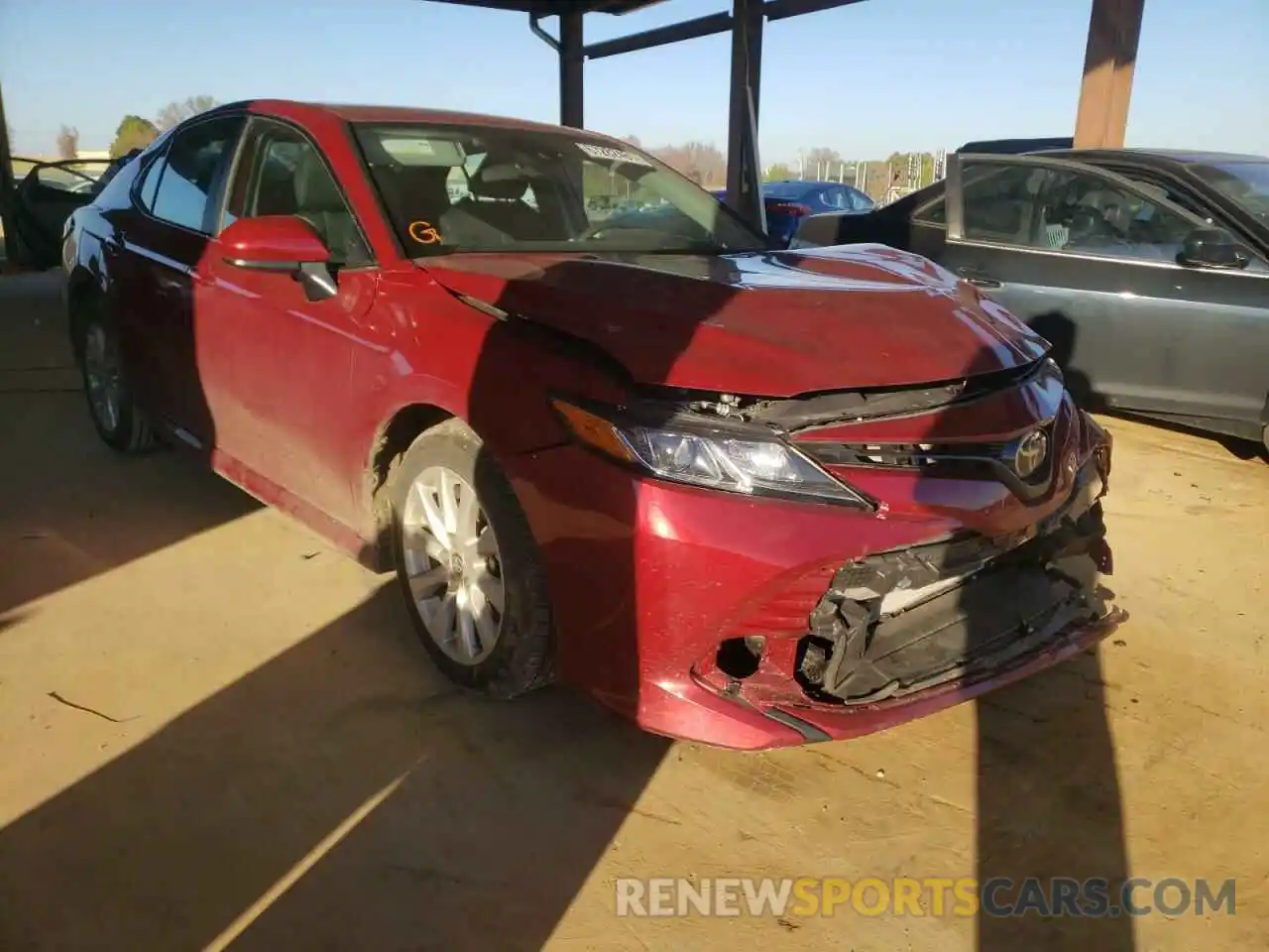 1 Photograph of a damaged car 4T1C11AK6LU959847 TOYOTA CAMRY 2020