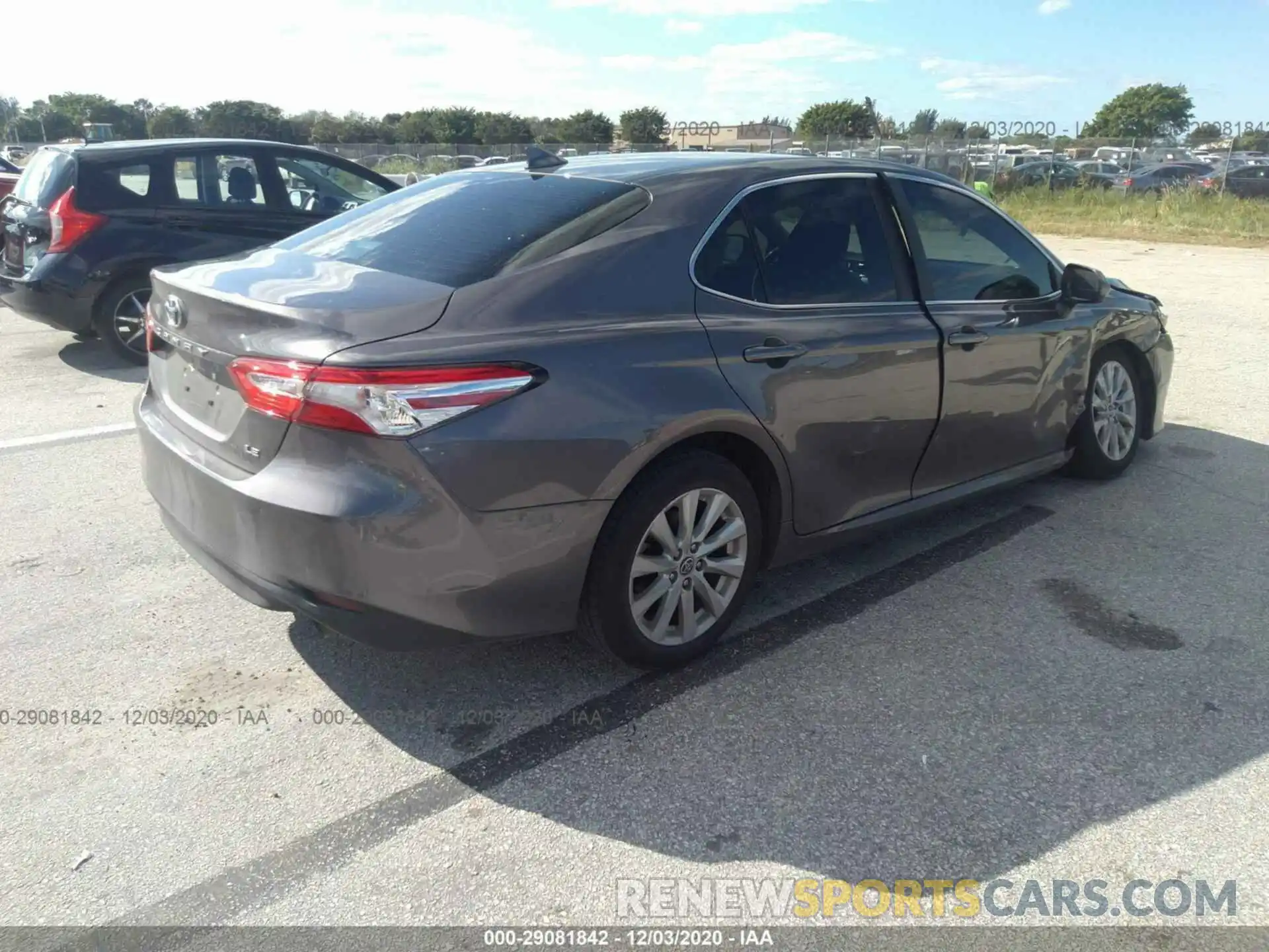 4 Photograph of a damaged car 4T1C11AK6LU965485 TOYOTA CAMRY 2020