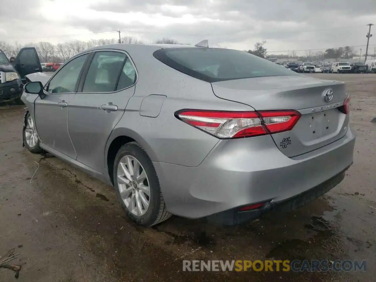 3 Photograph of a damaged car 4T1C11AK6LU974882 TOYOTA CAMRY 2020