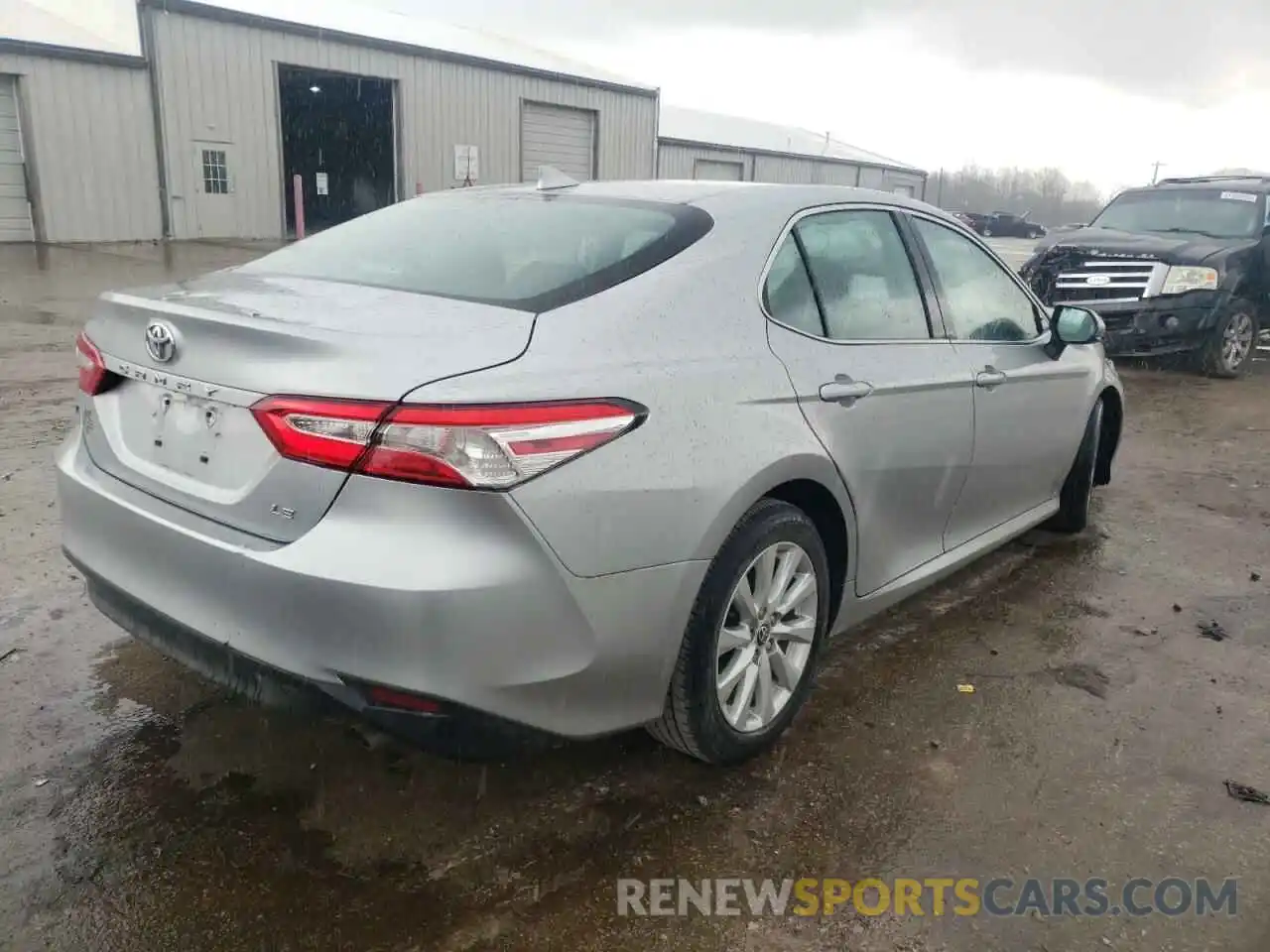 4 Photograph of a damaged car 4T1C11AK6LU974882 TOYOTA CAMRY 2020