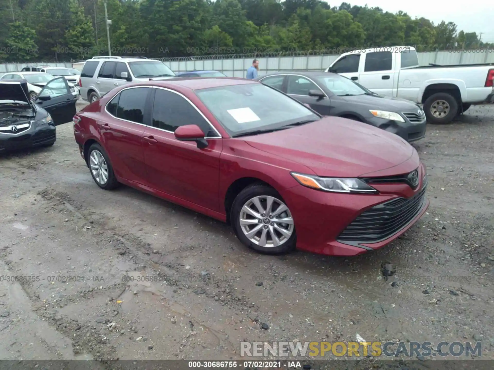 1 Photograph of a damaged car 4T1C11AK6LU975935 TOYOTA CAMRY 2020