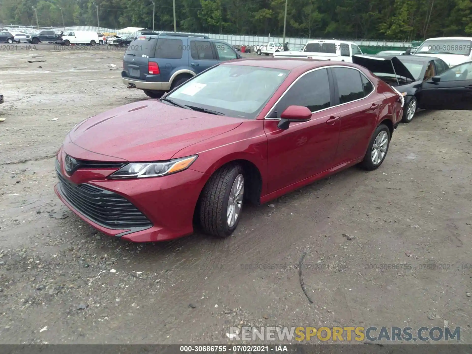 2 Photograph of a damaged car 4T1C11AK6LU975935 TOYOTA CAMRY 2020