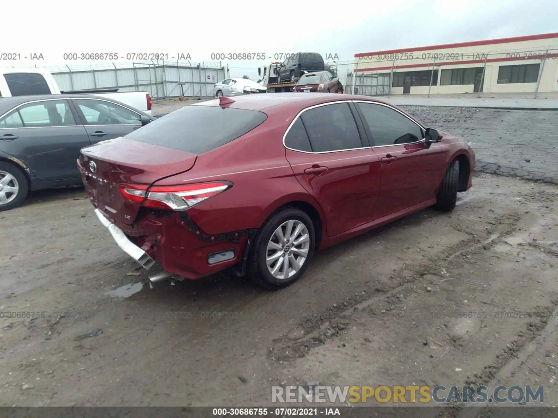 4 Фотография поврежденного автомобиля 4T1C11AK6LU975935 TOYOTA CAMRY 2020