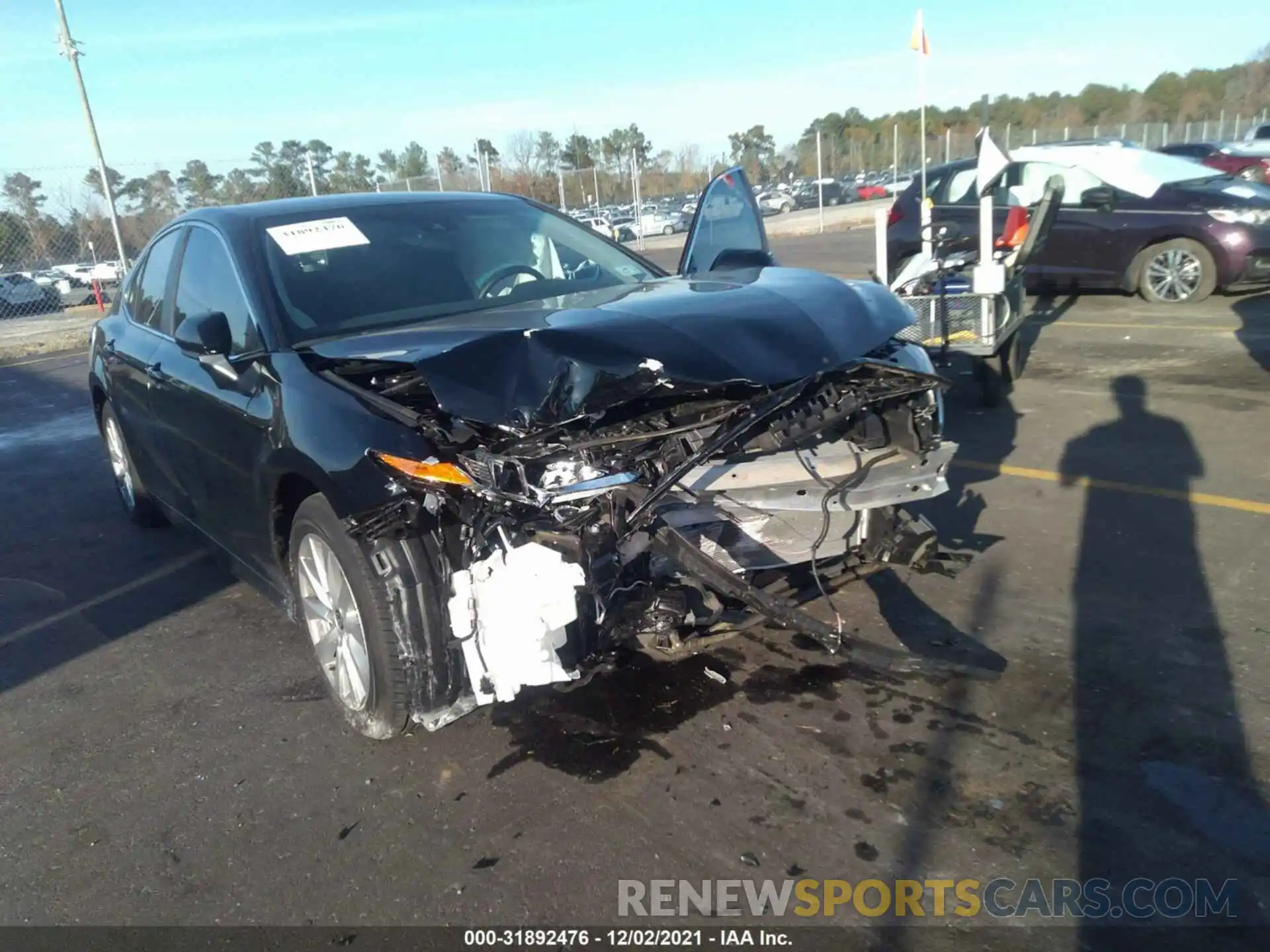 6 Photograph of a damaged car 4T1C11AK6LU982643 TOYOTA CAMRY 2020