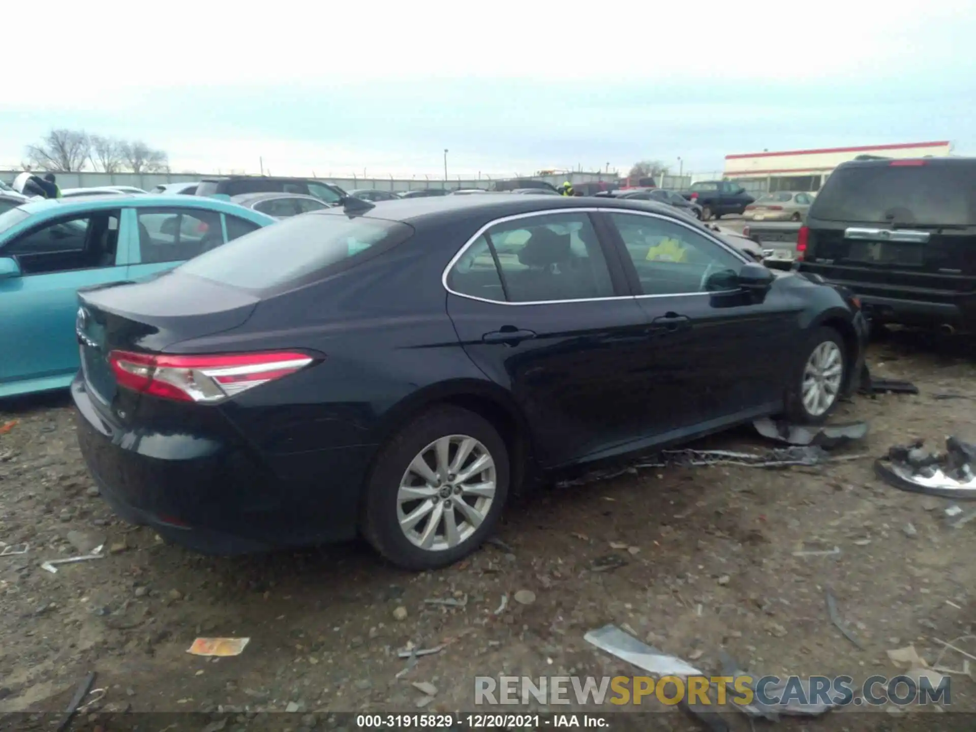 4 Photograph of a damaged car 4T1C11AK6LU984652 TOYOTA CAMRY 2020