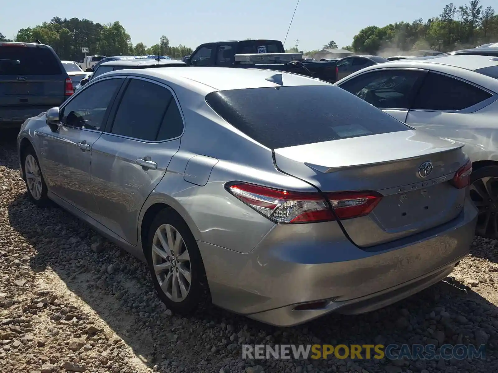 3 Photograph of a damaged car 4T1C11AK6LU985719 TOYOTA CAMRY 2020