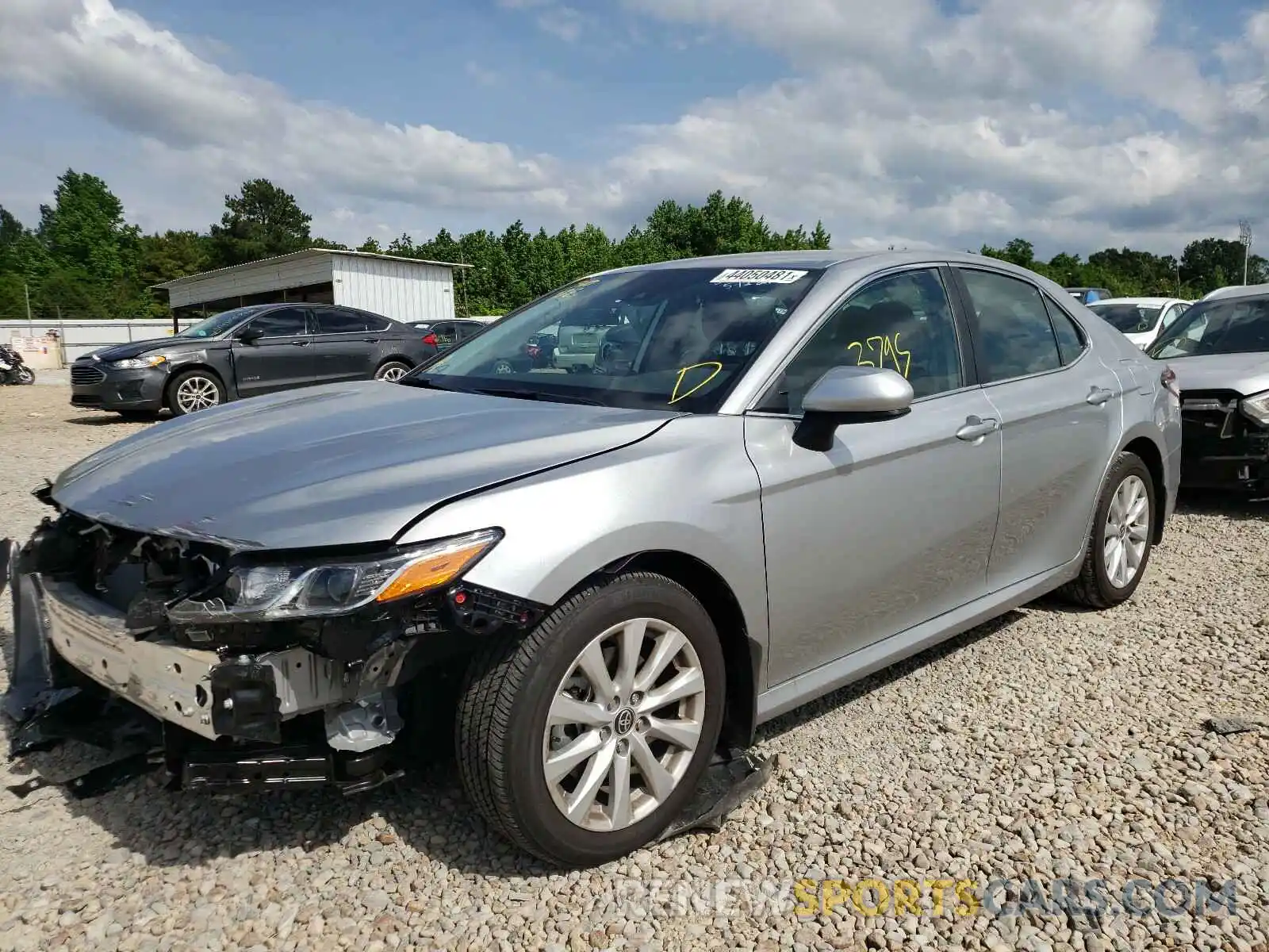 2 Photograph of a damaged car 4T1C11AK6LU987227 TOYOTA CAMRY 2020