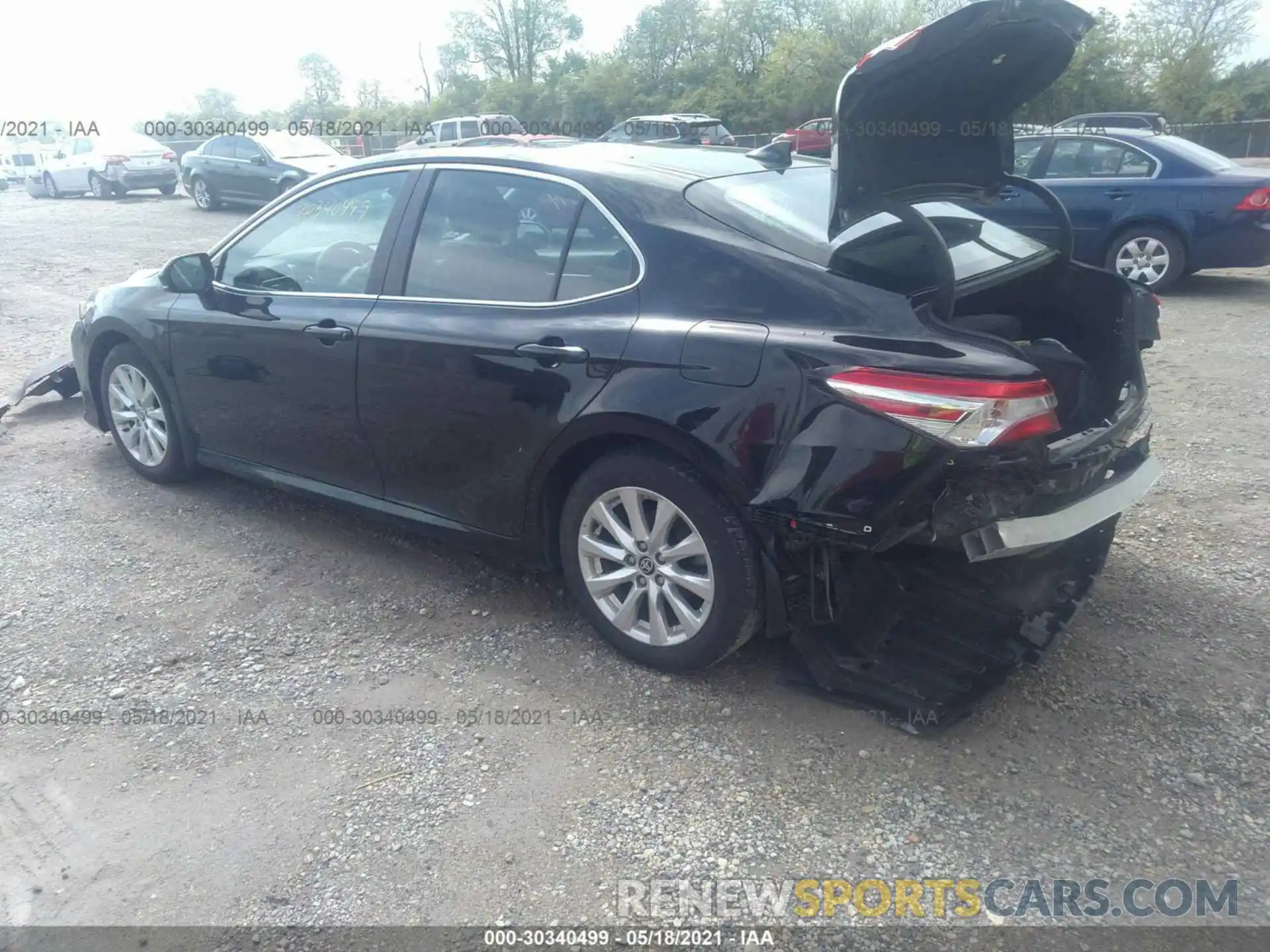 3 Photograph of a damaged car 4T1C11AK6LU988894 TOYOTA CAMRY 2020